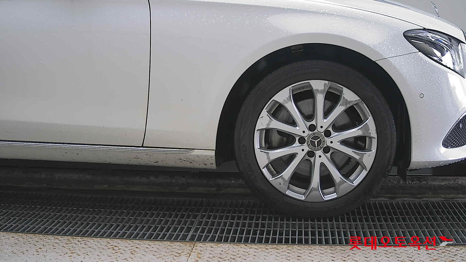 مرسيدس E220D