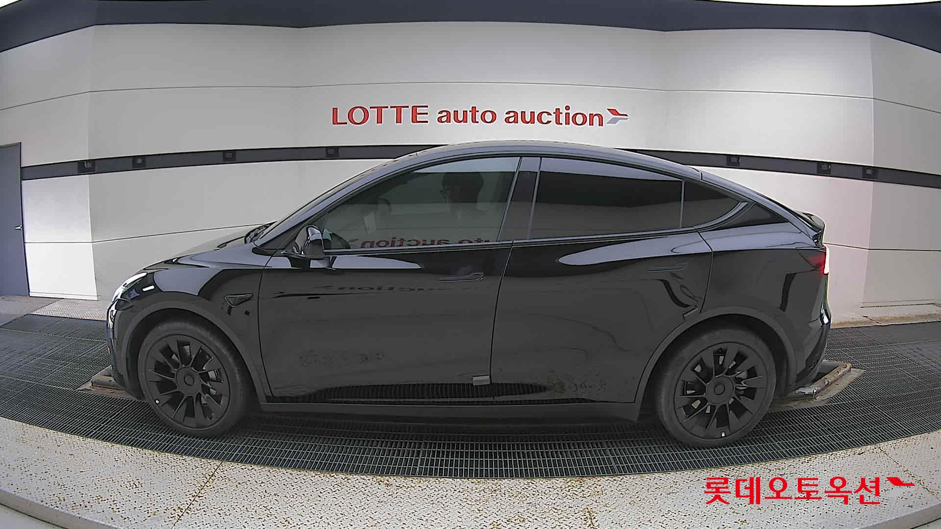 تسلا MODEL Y