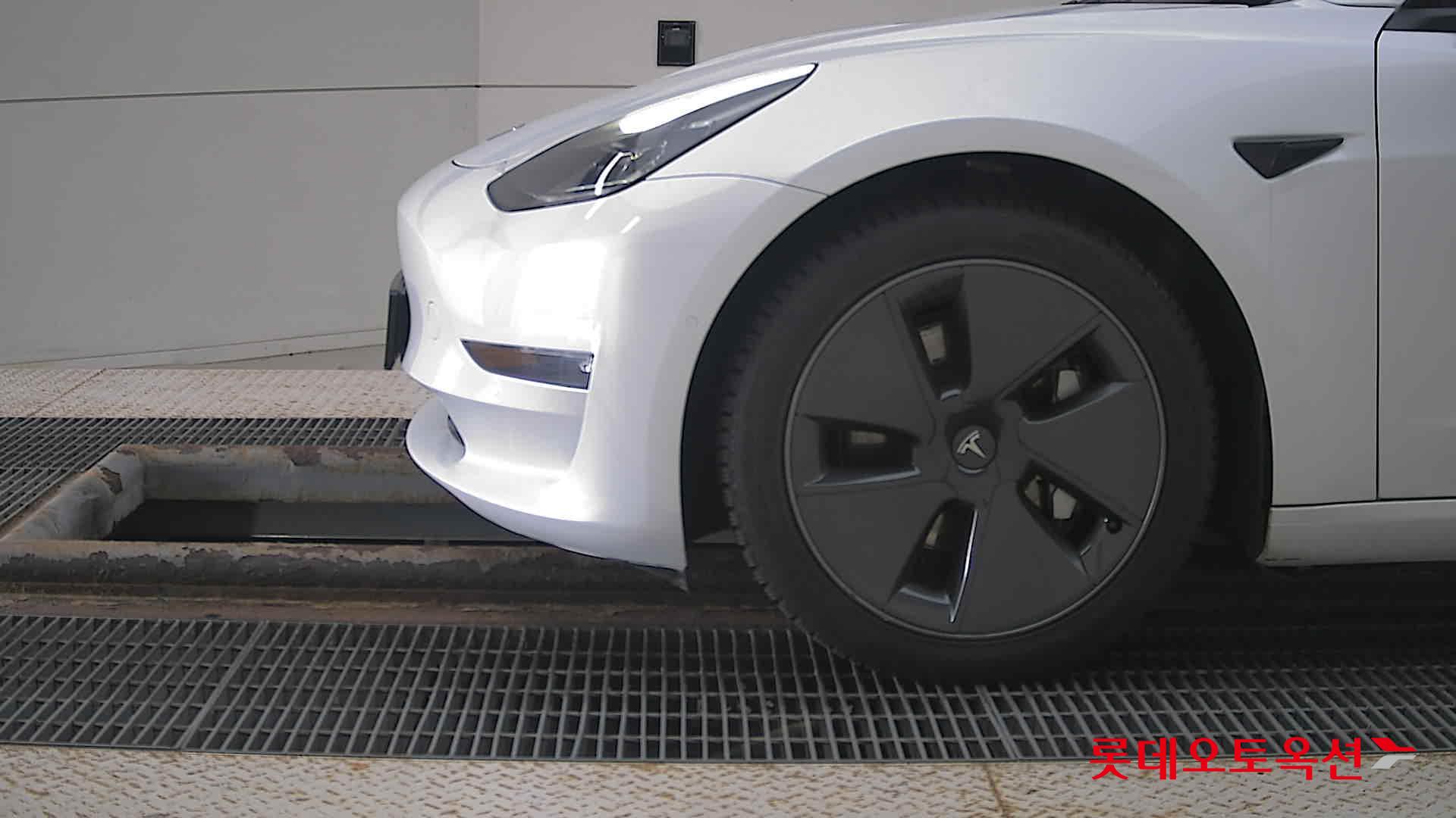 Tesla Model 3 Long Range id 3052507 из Кореи 21