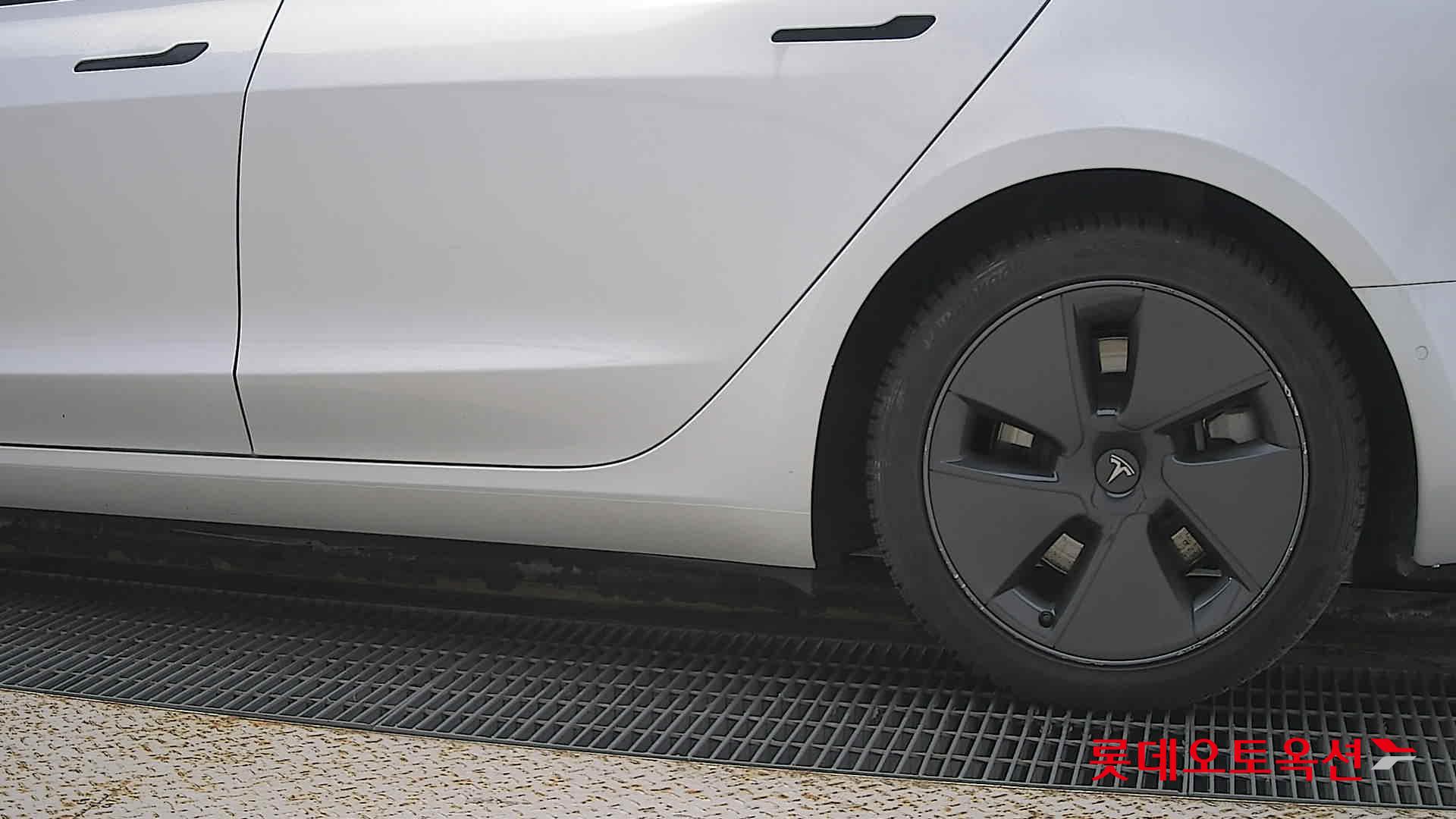 Tesla Model 3 Long Range id 3052507 из Кореи 22