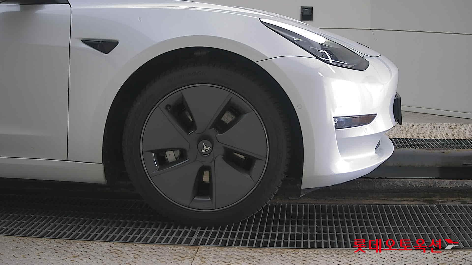 Tesla Model 3 Long Range id 3052507 из Кореи 23