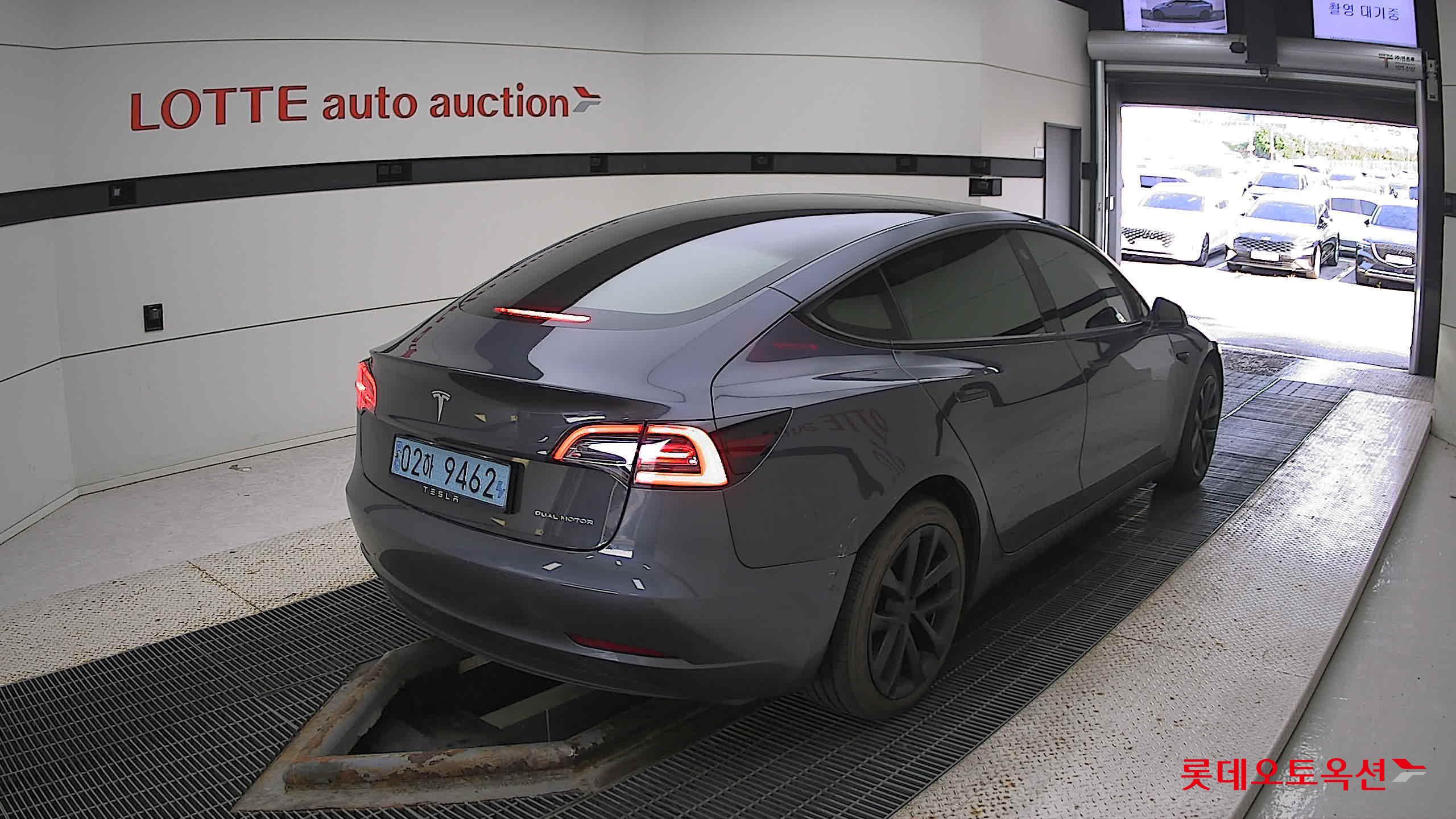 تسلا MODEL 3
