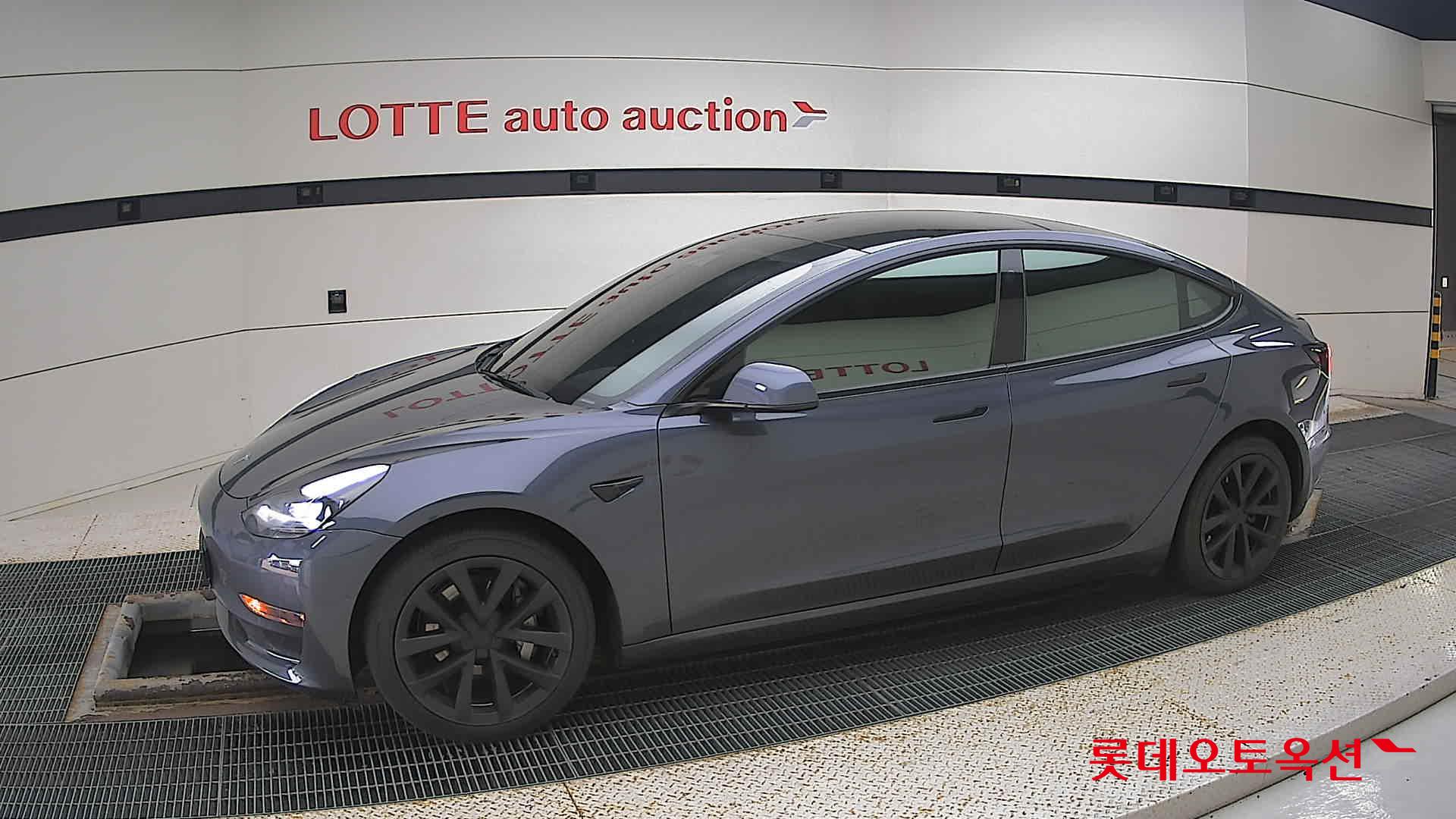 تسلا MODEL 3