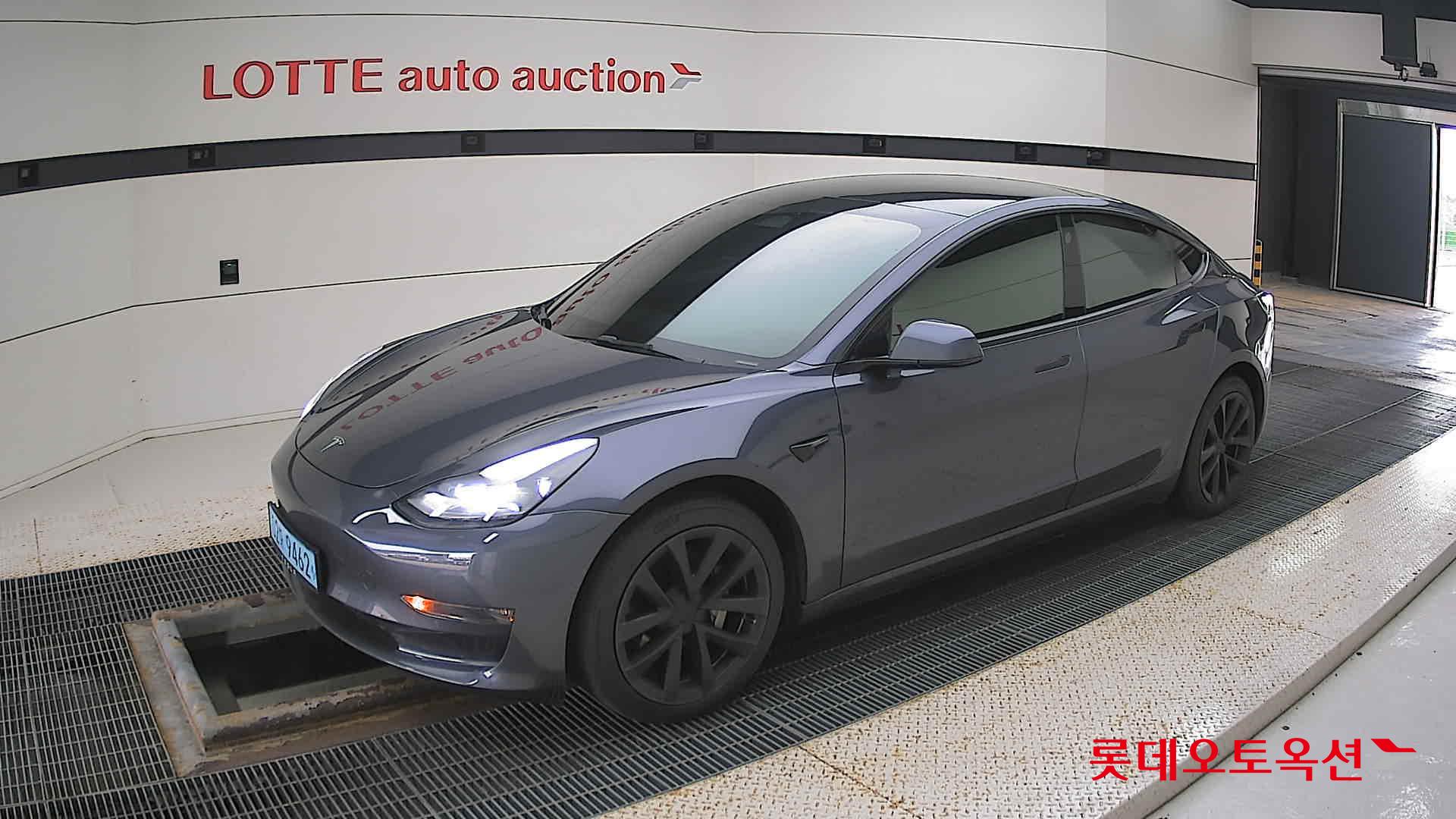 تسلا MODEL 3