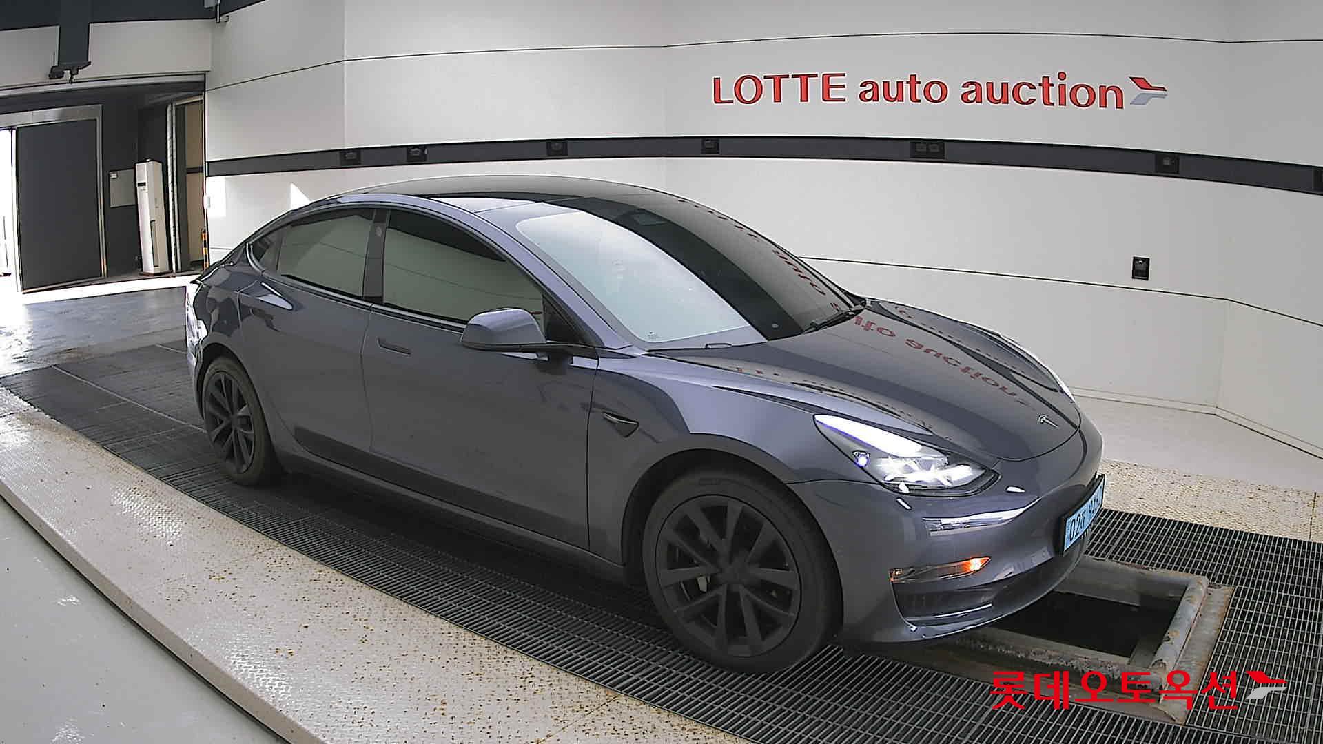 تسلا MODEL 3