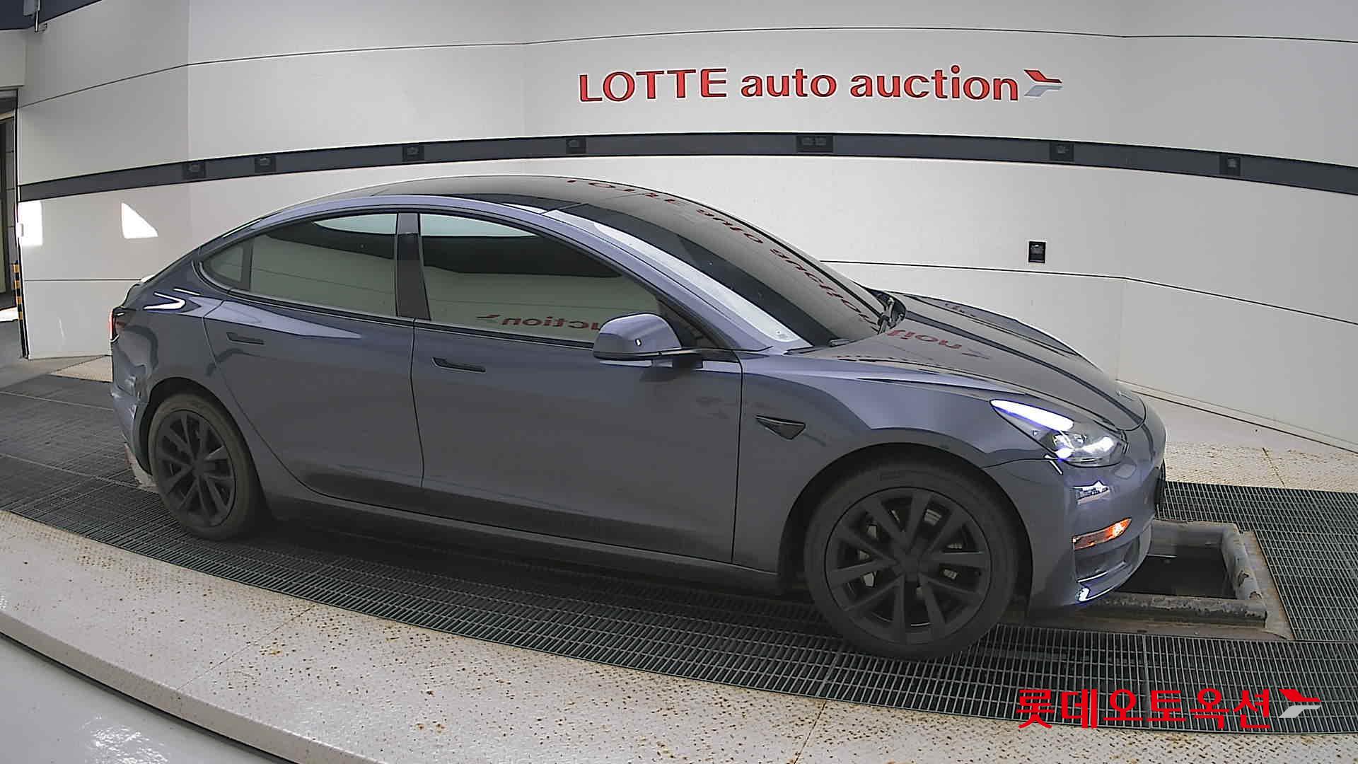 تسلا MODEL 3