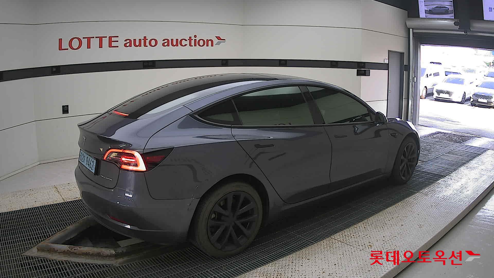 تسلا MODEL 3