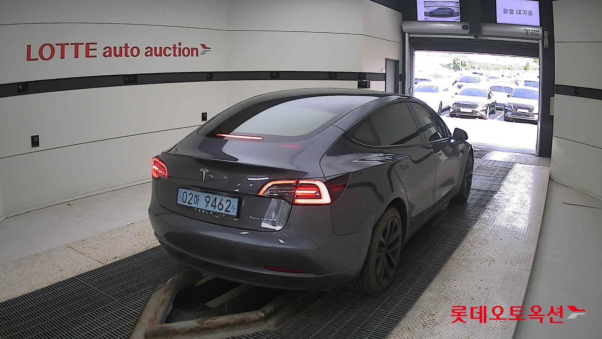 تسلا MODEL 3
