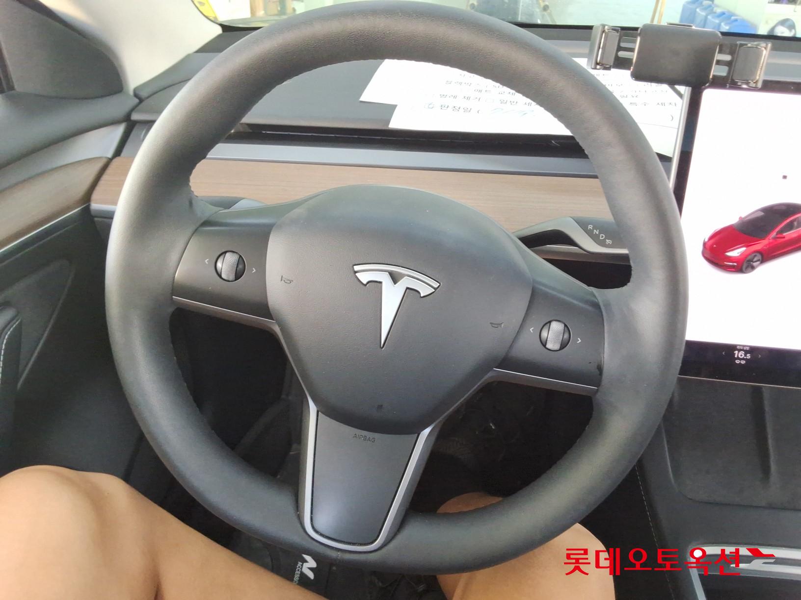 تسلا MODEL 3