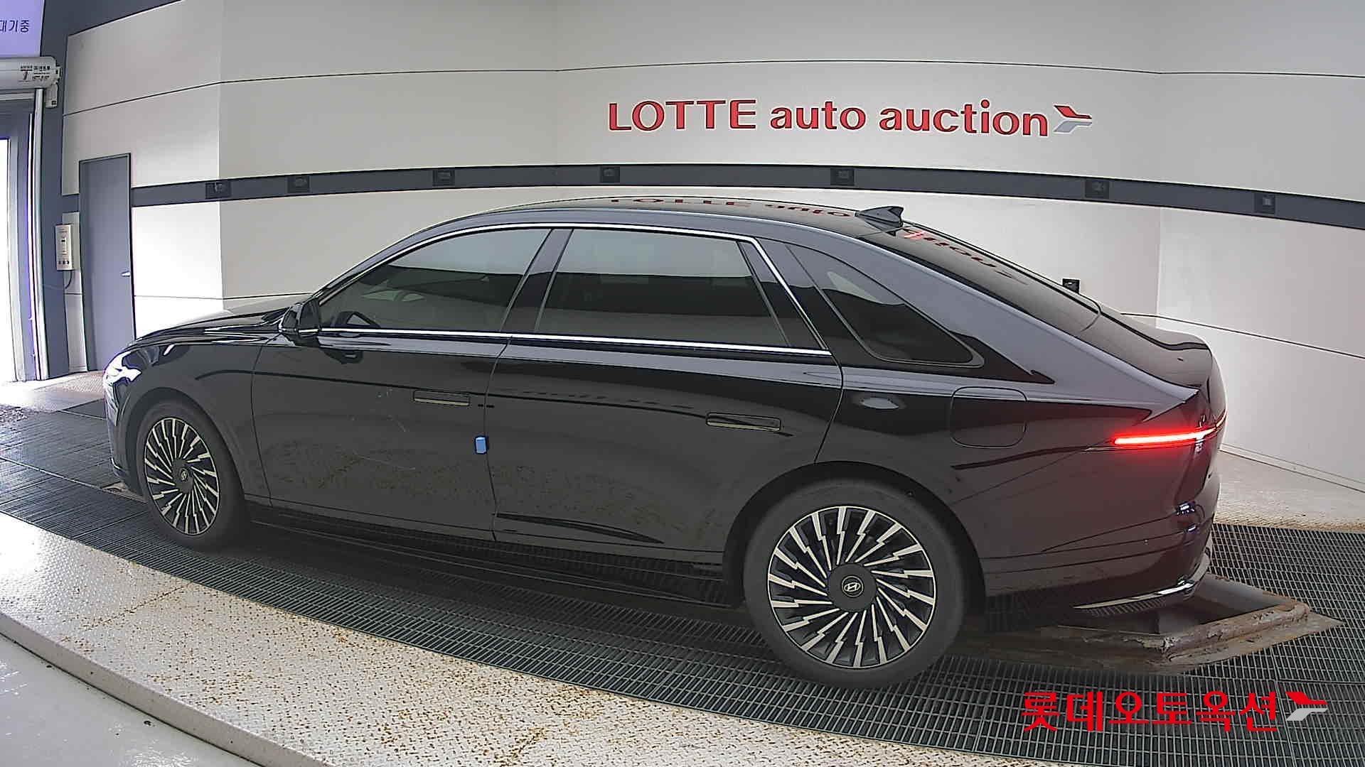 Hyundai Grandeur Hybrid id 3057671 из Кореи 11