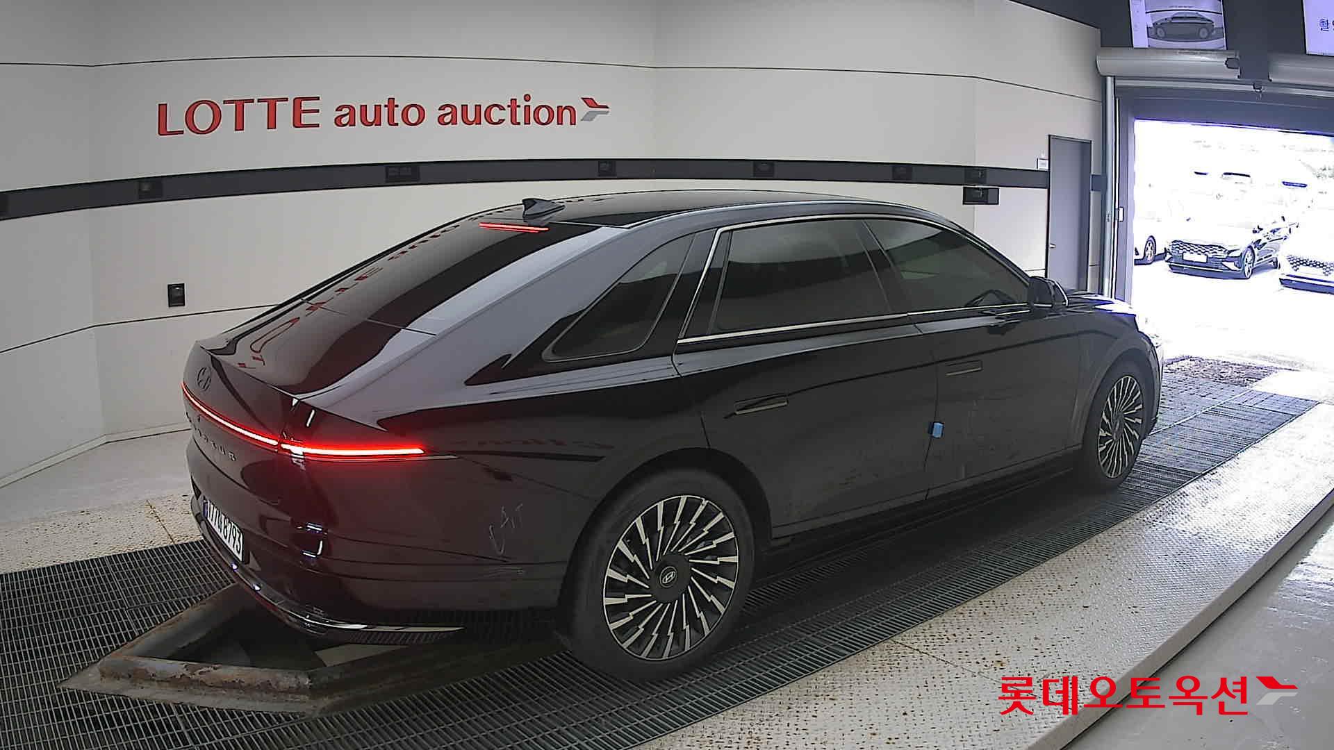 Hyundai Grandeur Hybrid id 3057671 из Кореи 19