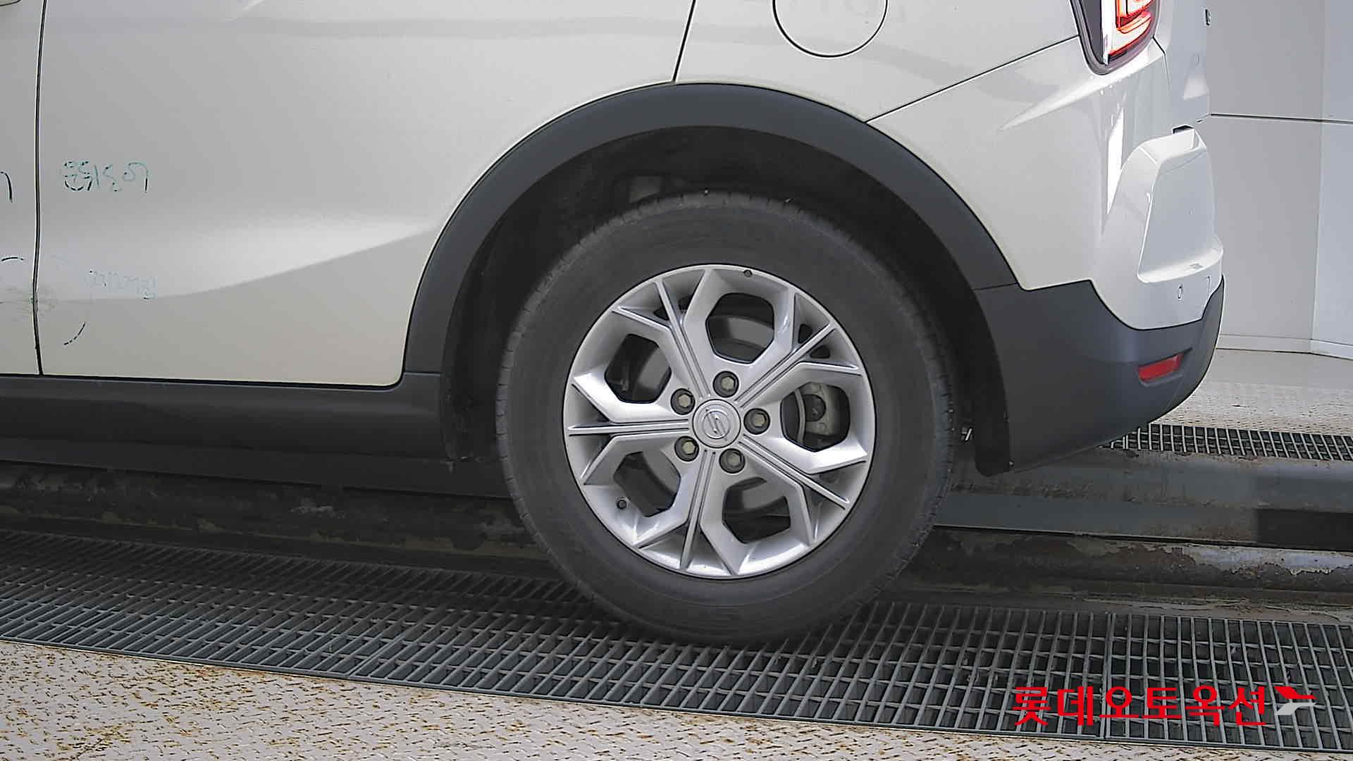 SsangYong Tivoli id 2973092 из Кореи 22