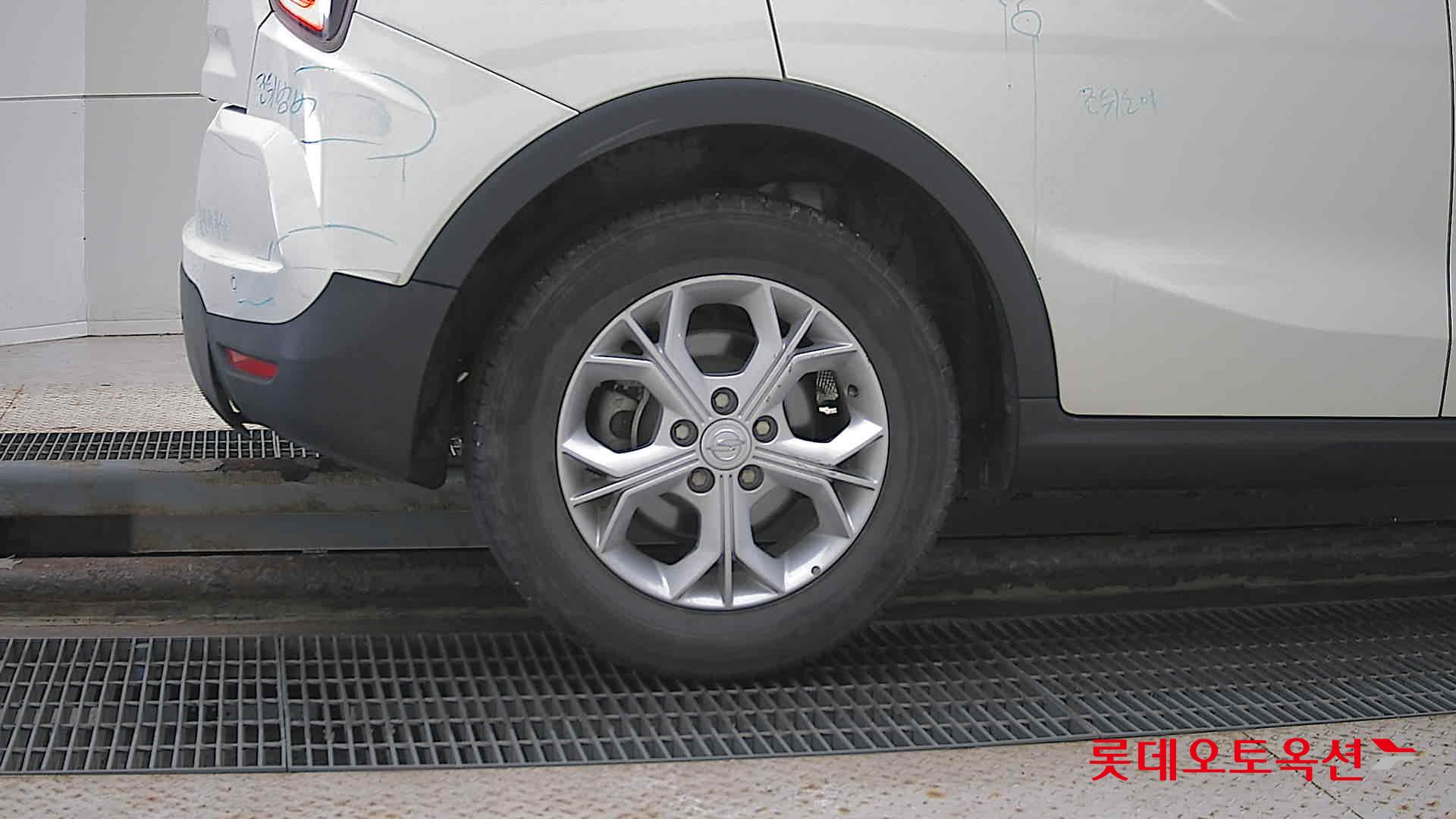 SsangYong Tivoli id 2973092 из Кореи 24