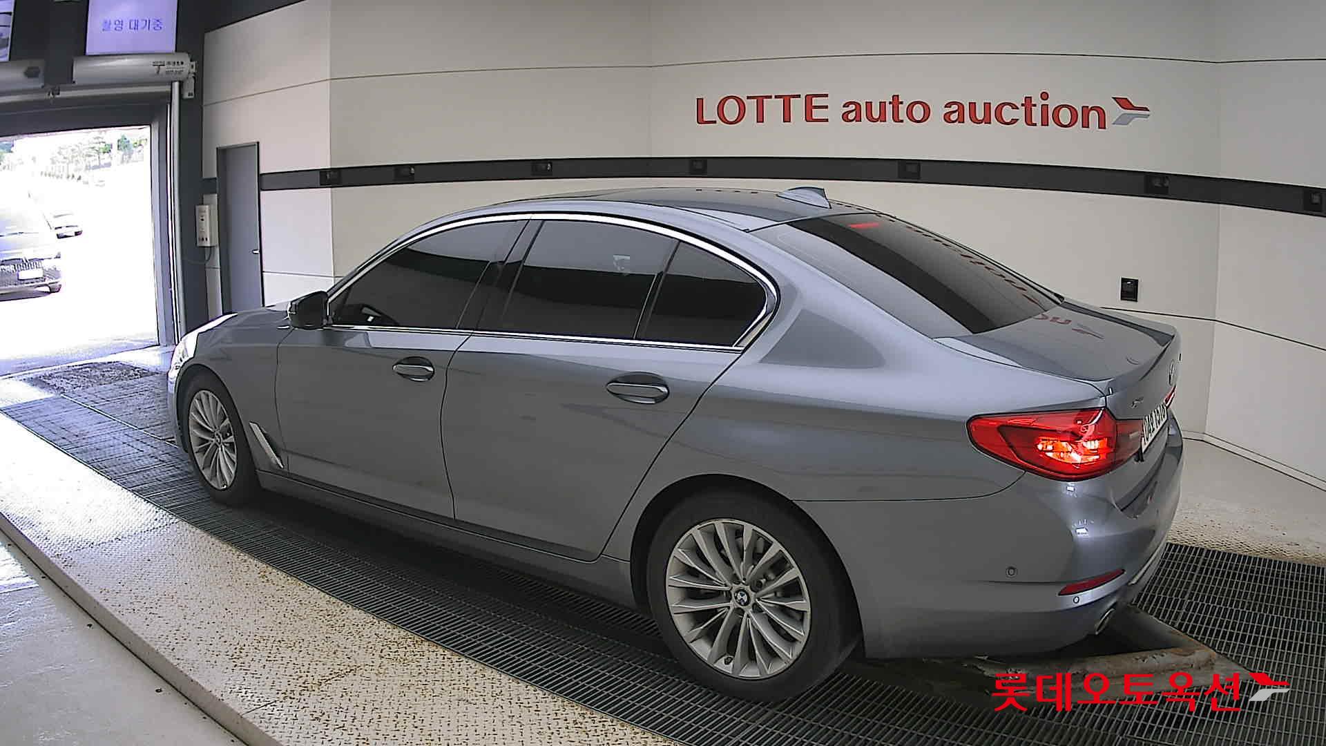 بي ام دبليو 520d الفئة الخامسة