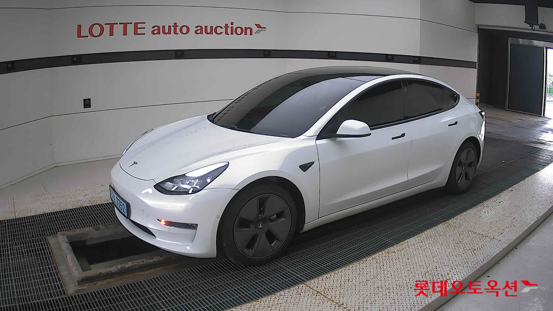 تسلا MODEL 3