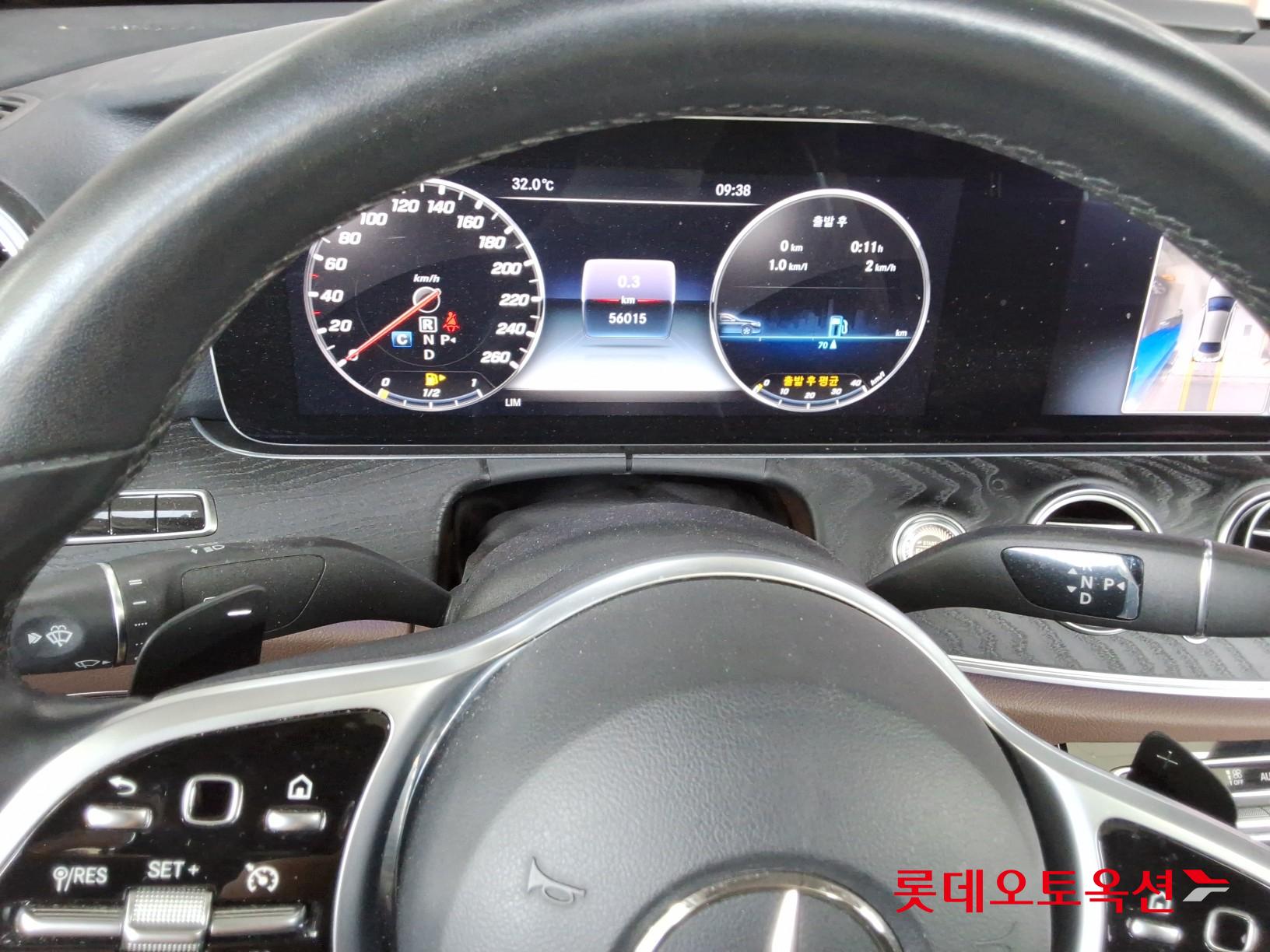 مرسيدس E300