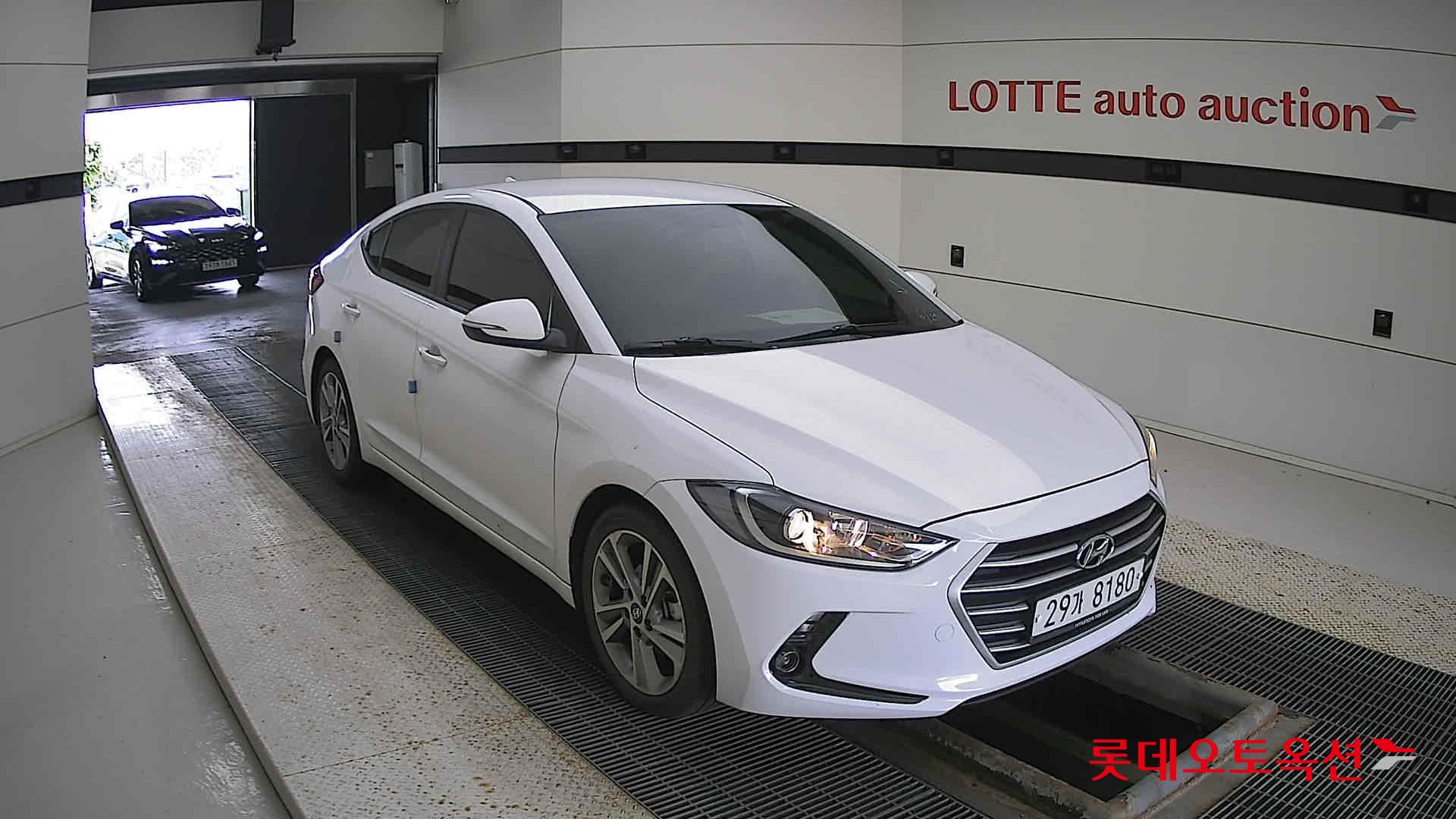 Hyundai Avante id 2909759 из Кореи 2