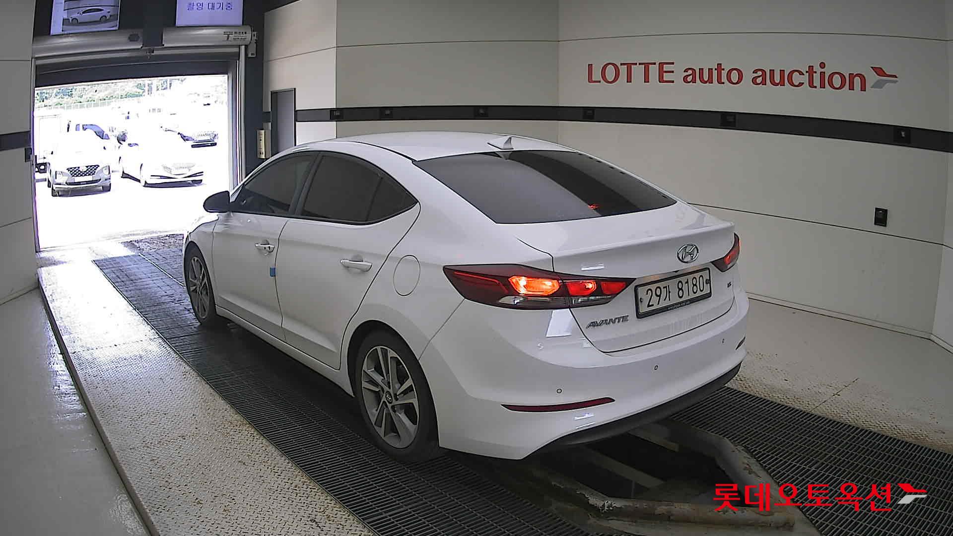 Hyundai Avante id 2909759 из Кореи 6