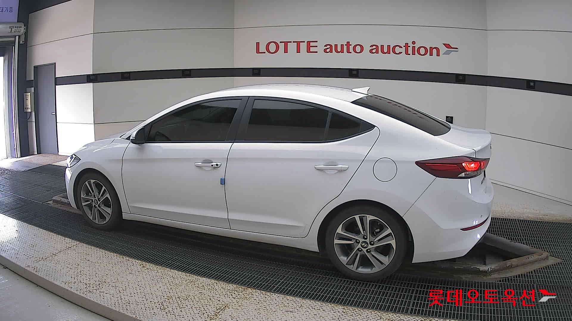 Hyundai Avante id 2909759 из Кореи 11