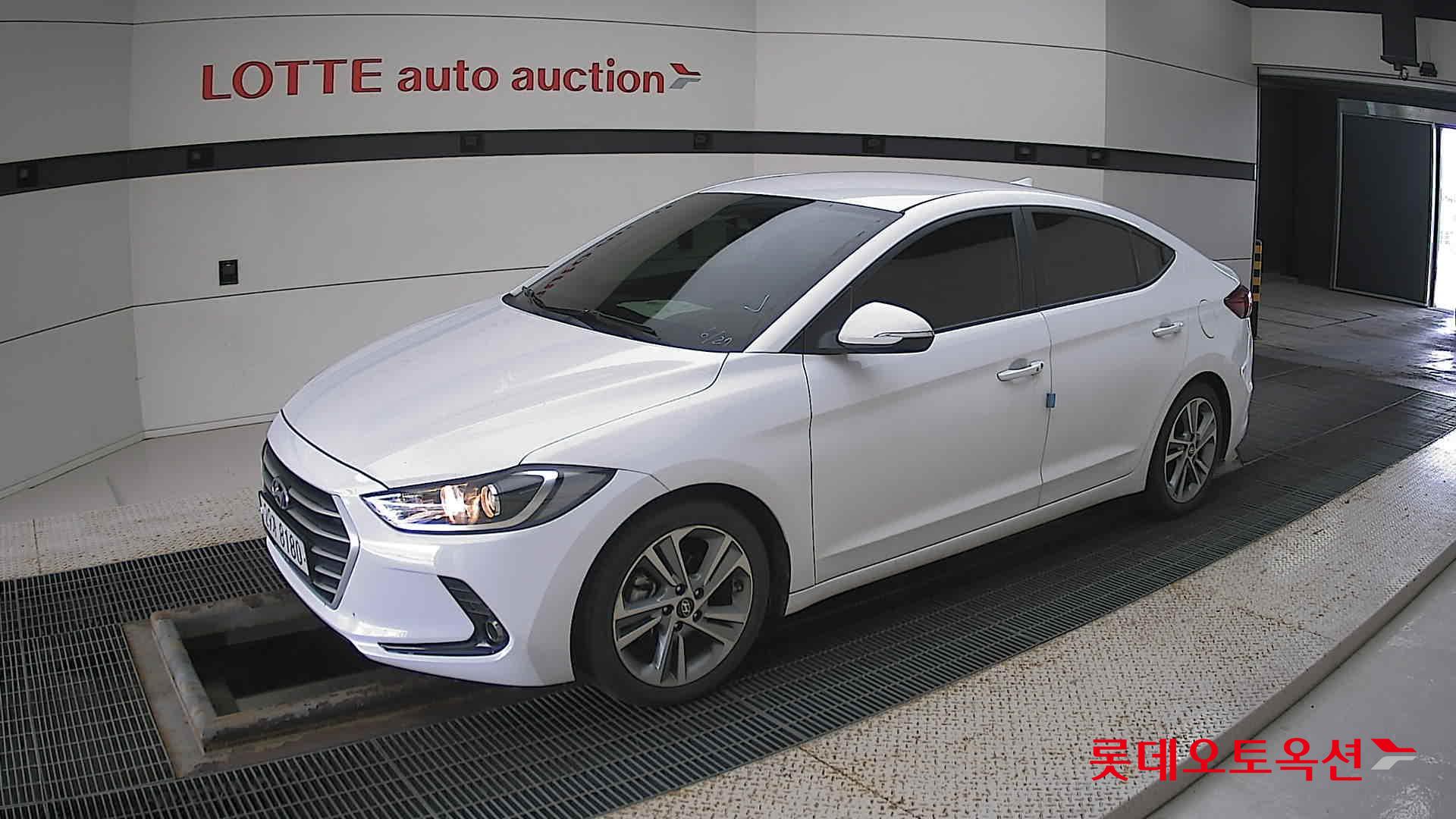 Hyundai Avante id 2909759 из Кореи 13