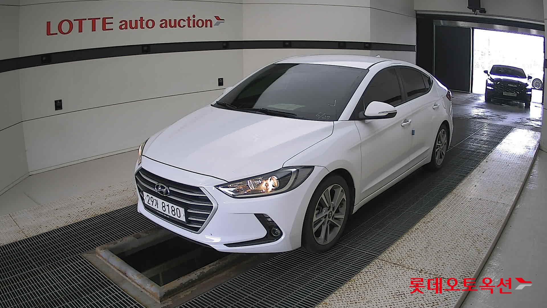 Hyundai Avante id 2909759 из Кореи 14