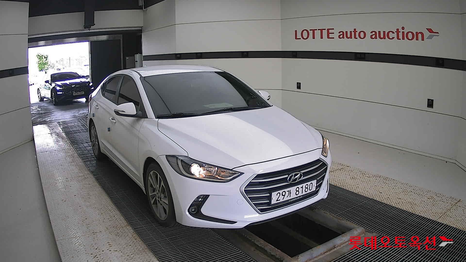 Hyundai Avante id 2909759 из Кореи 15