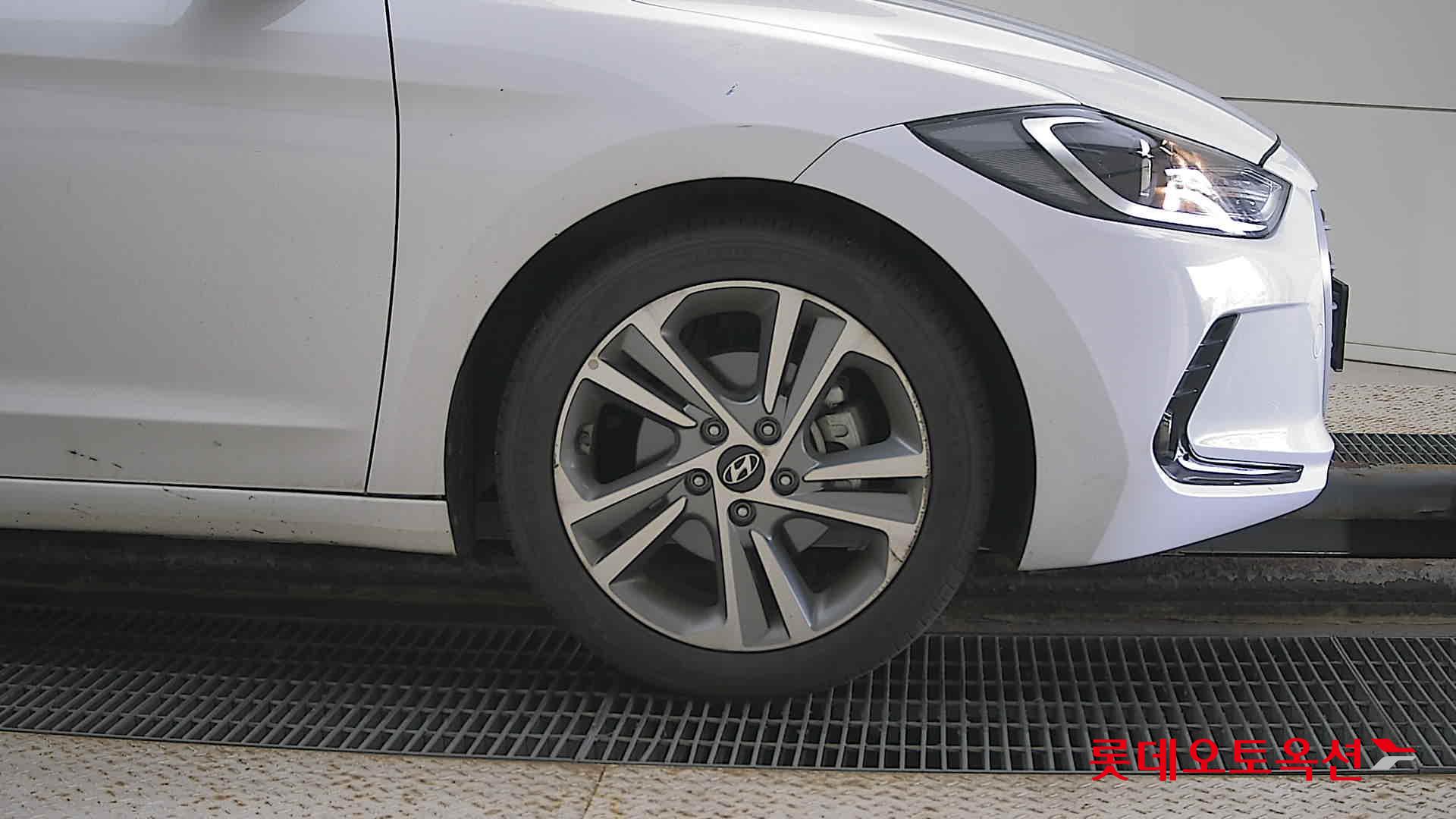 Hyundai Avante id 2909759 из Кореи 23