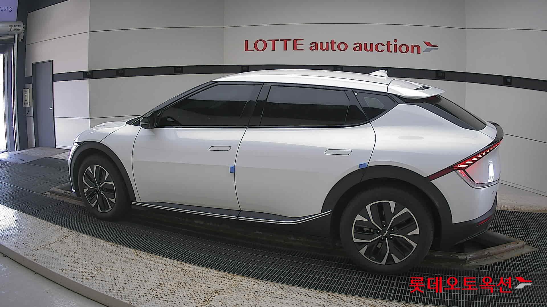 Kia EV6 id 2909793 из Кореи 11