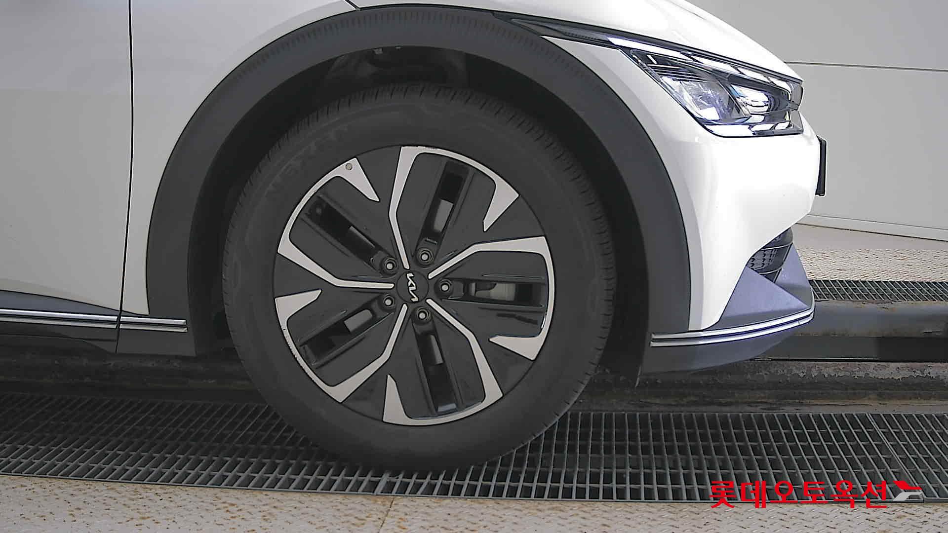 Kia EV6 id 2909793 из Кореи 23