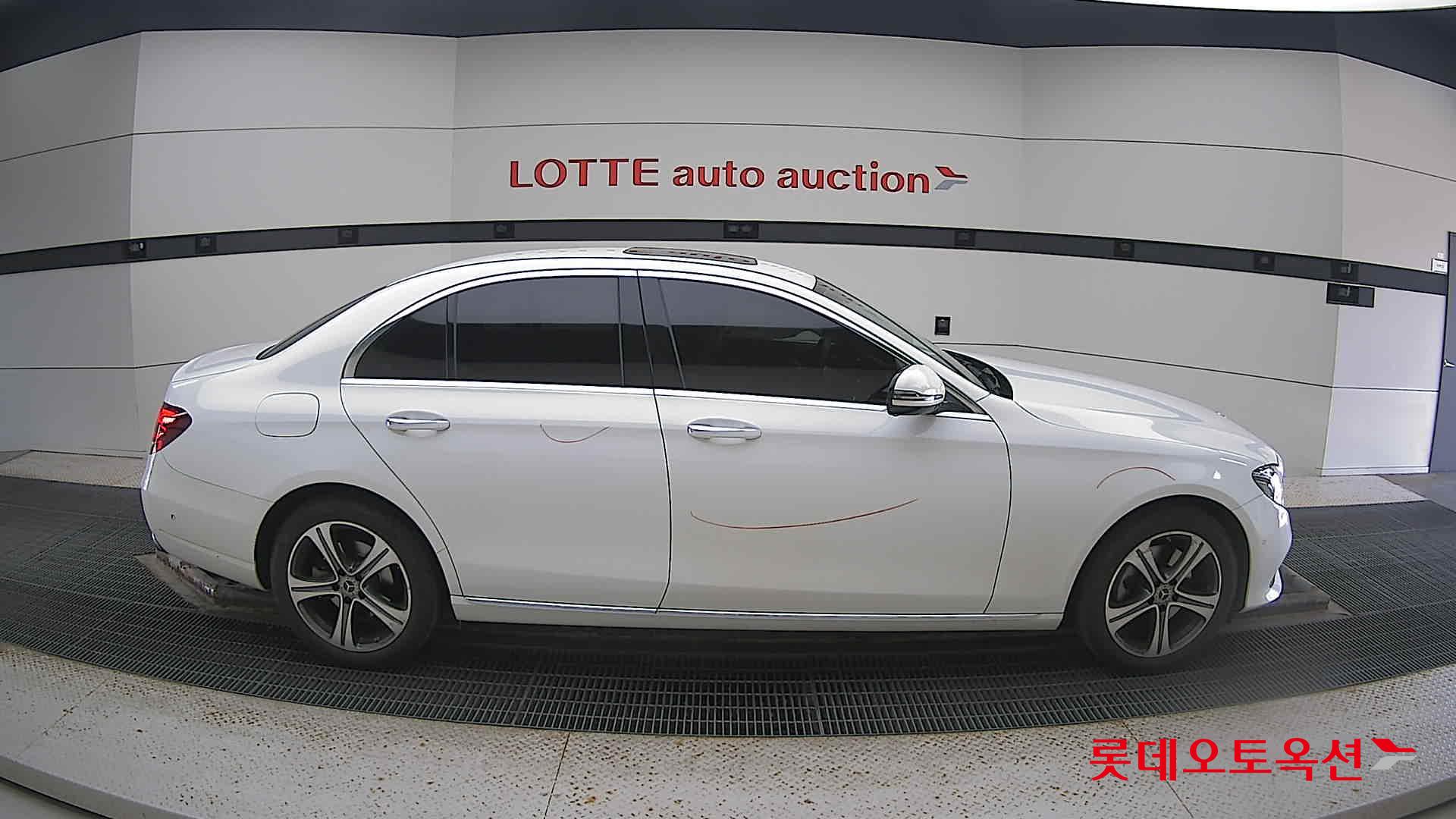 مرسيدس E220D