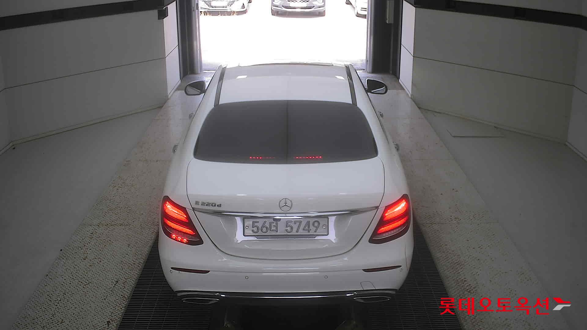 مرسيدس E220D