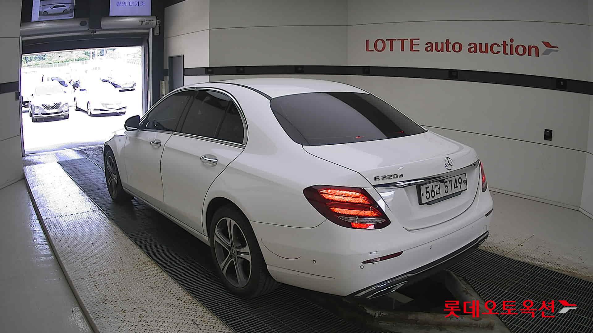 مرسيدس E220D
