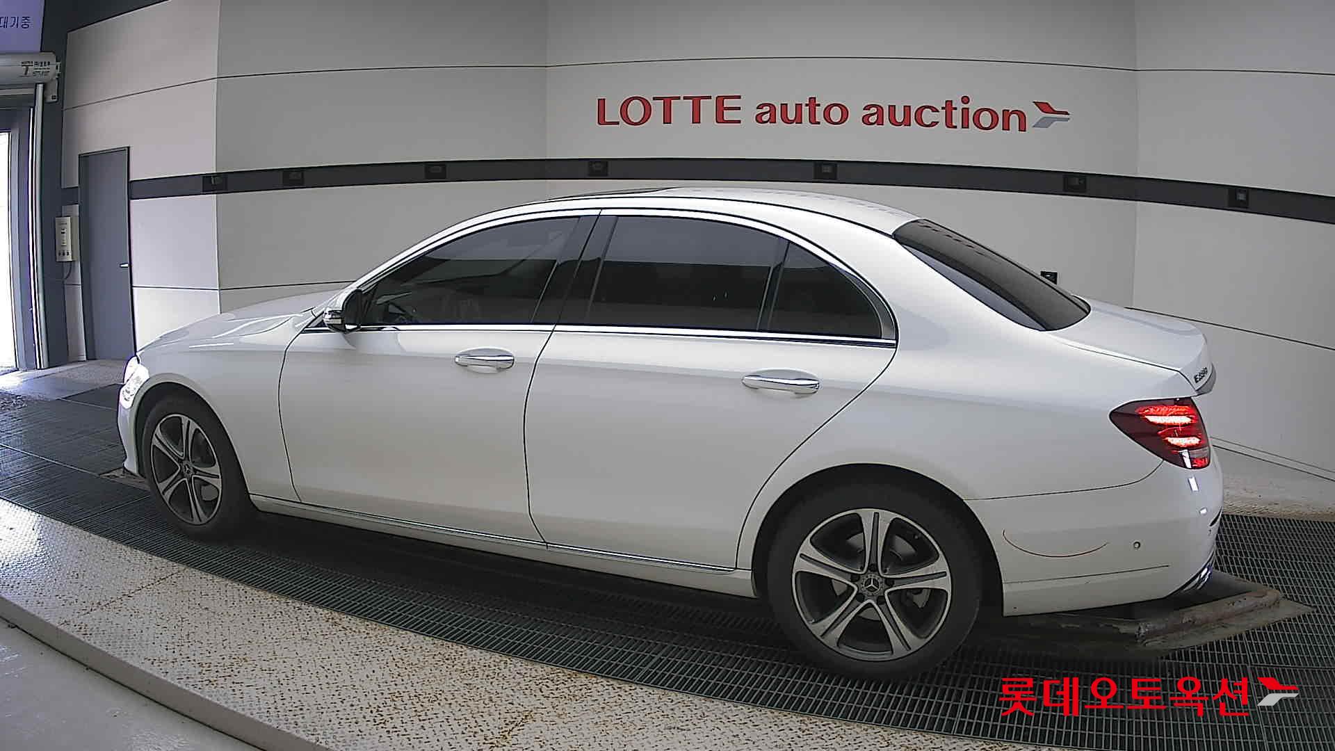 مرسيدس E220D