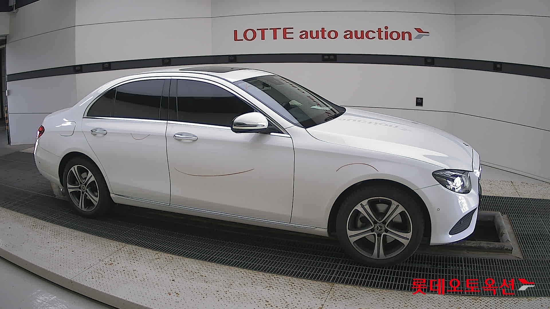 مرسيدس E220D