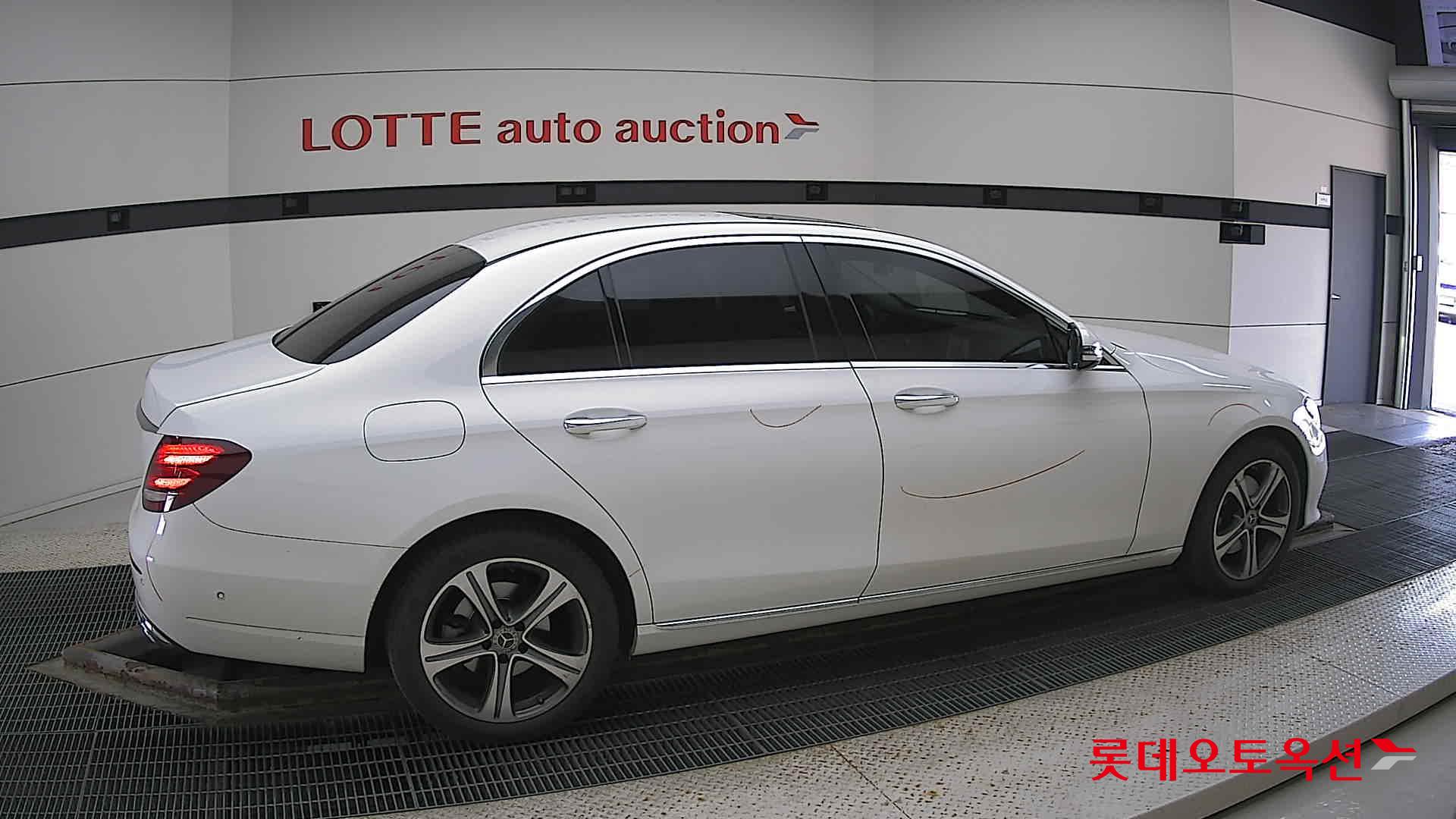 مرسيدس E220D