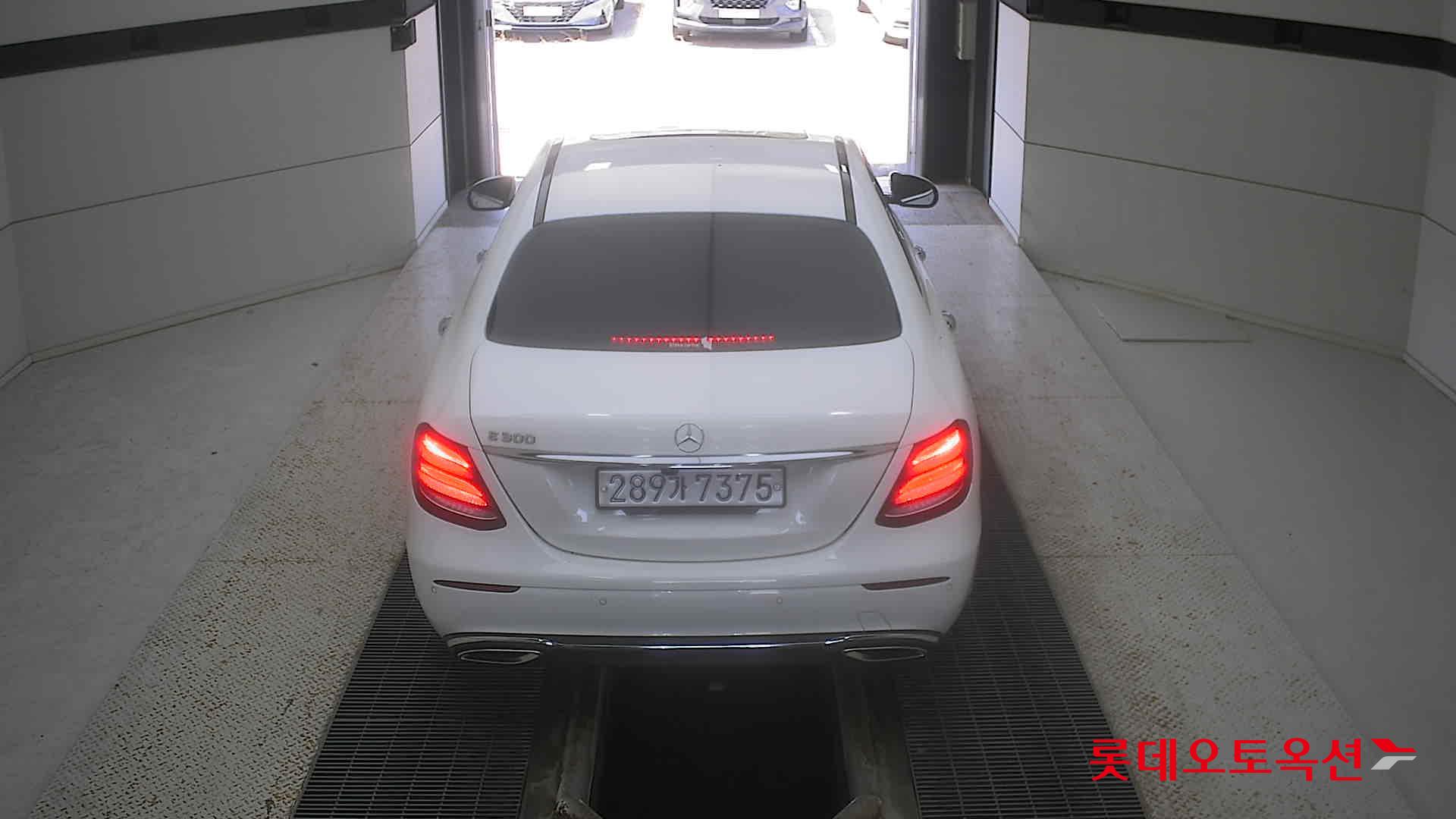 مرسيدس E300