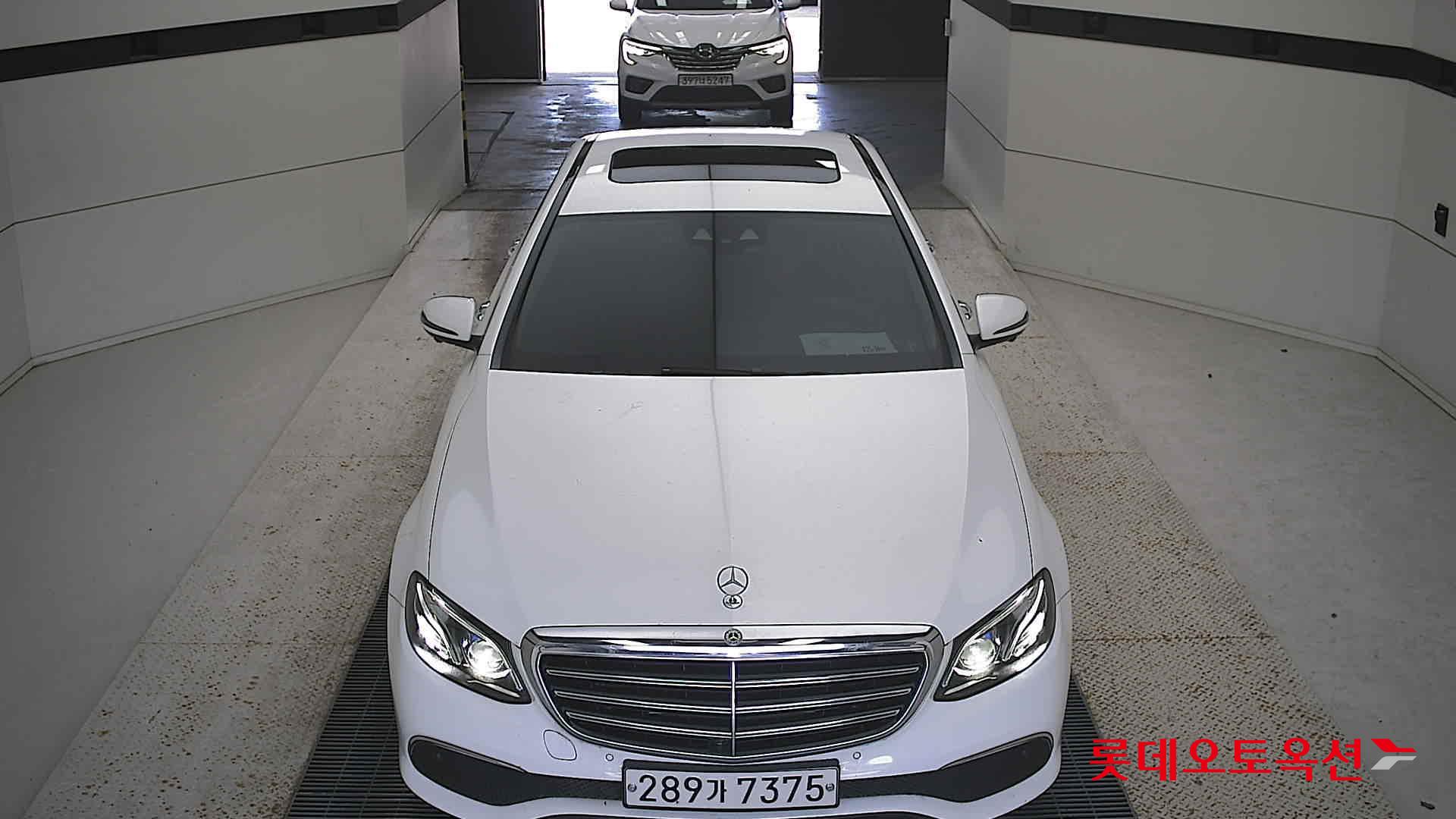 مرسيدس E300