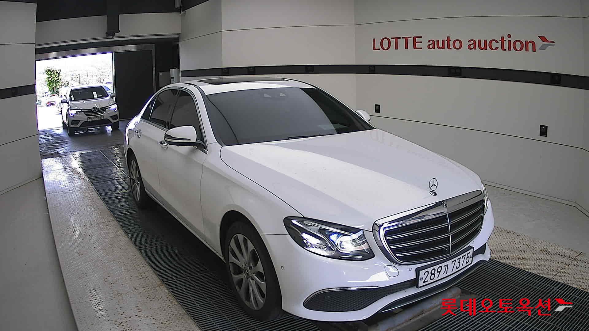 مرسيدس E300