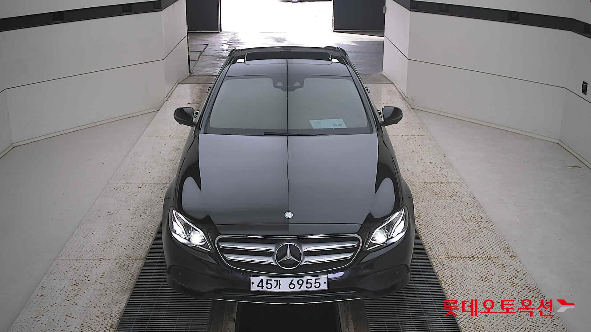 مرسيدس E300