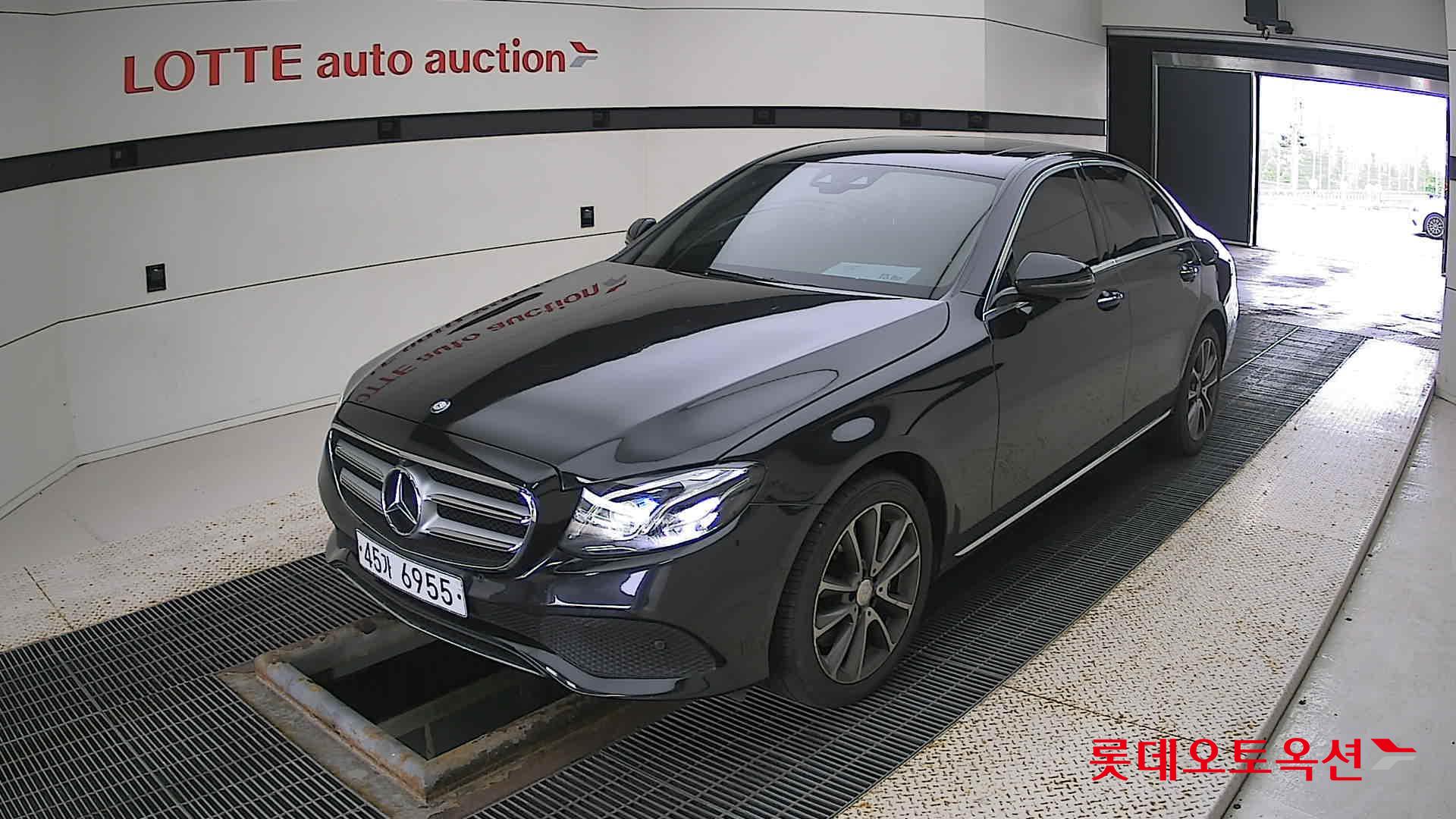 مرسيدس E300