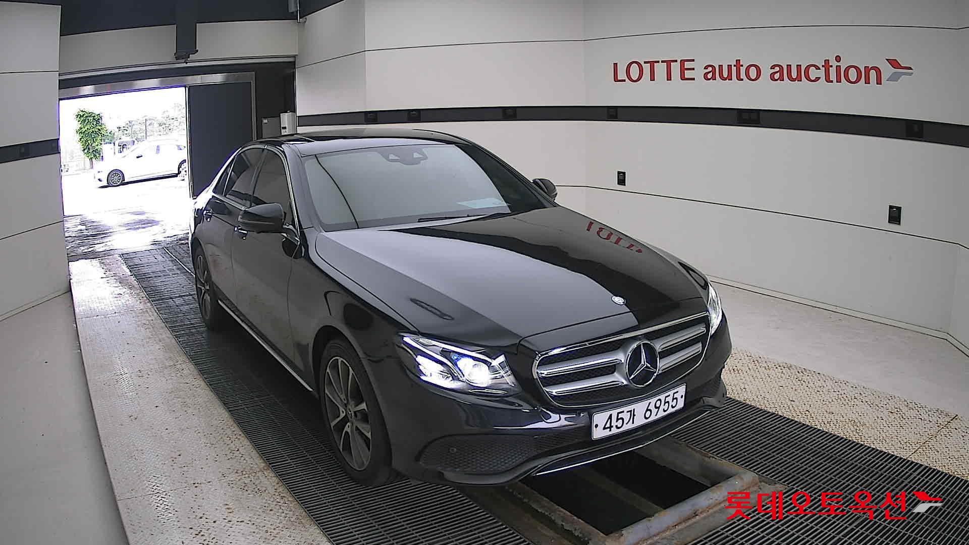 مرسيدس E300