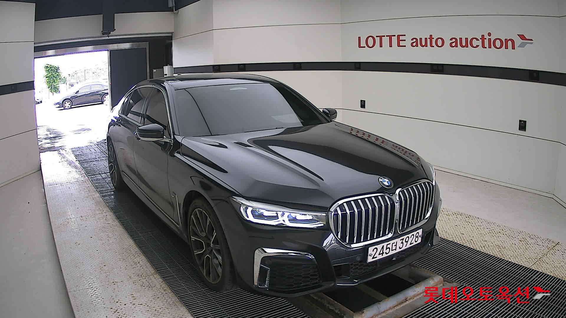 BMW الفئة السابعة