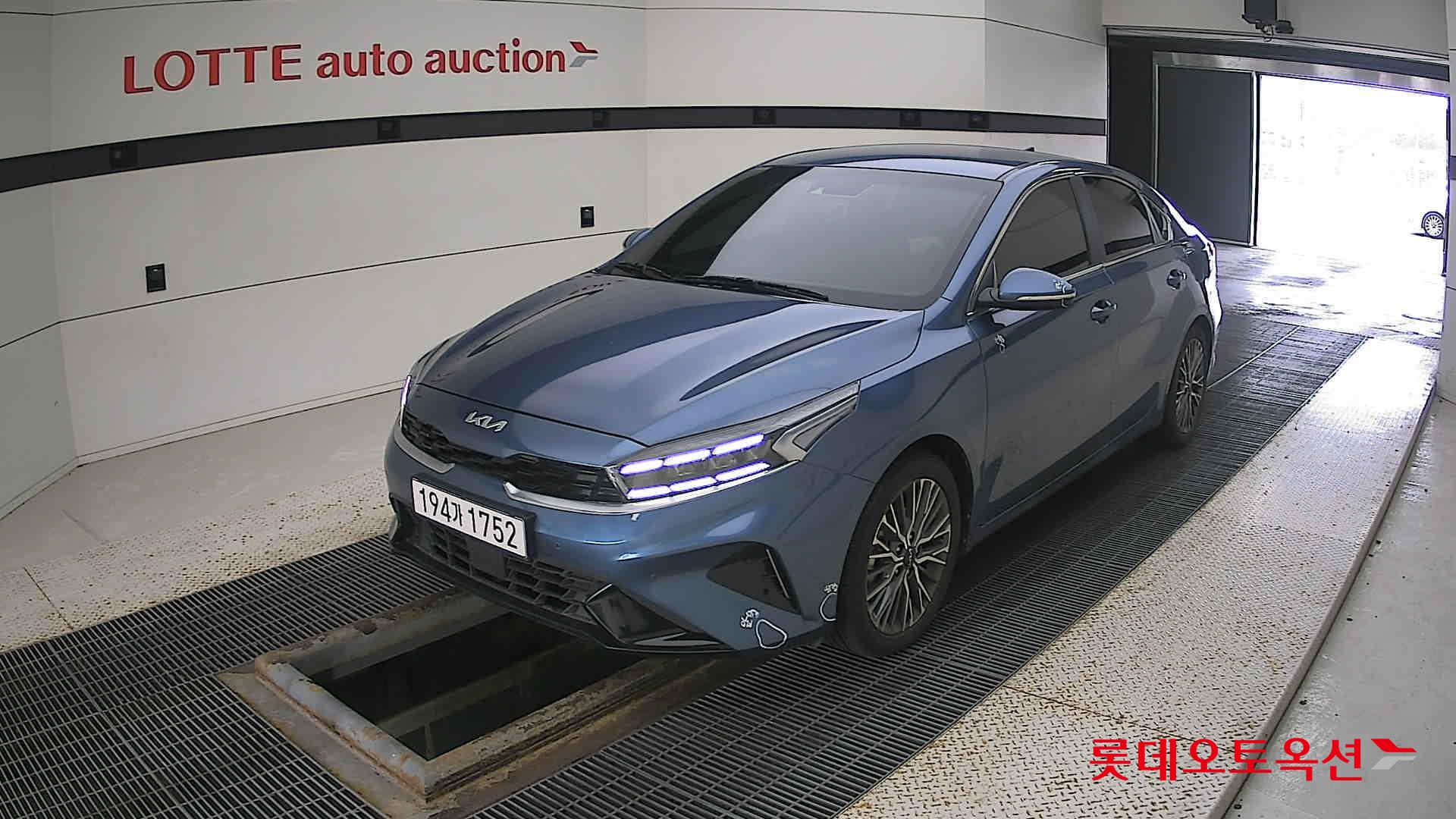 Kia K3 id 3097981 из Кореи 14