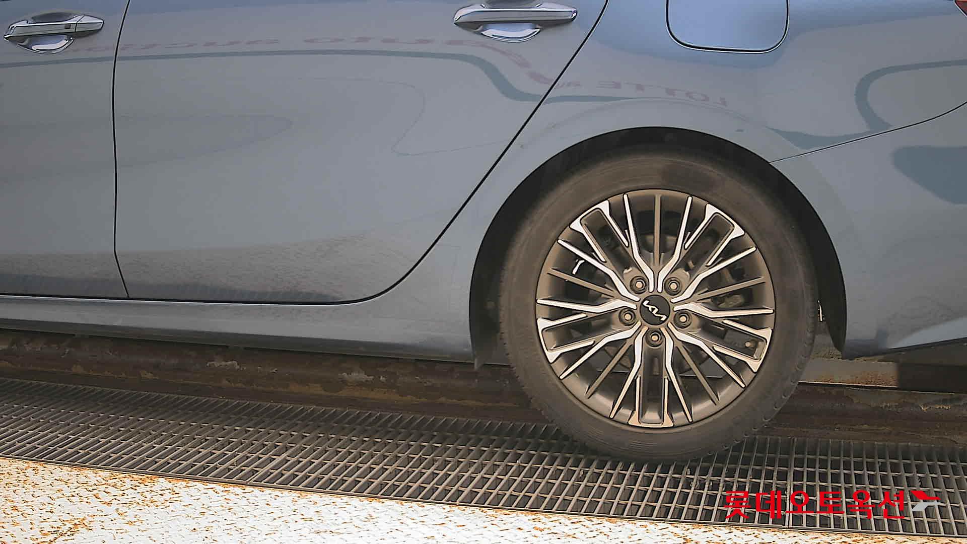 Kia K3 id 3097981 из Кореи 22