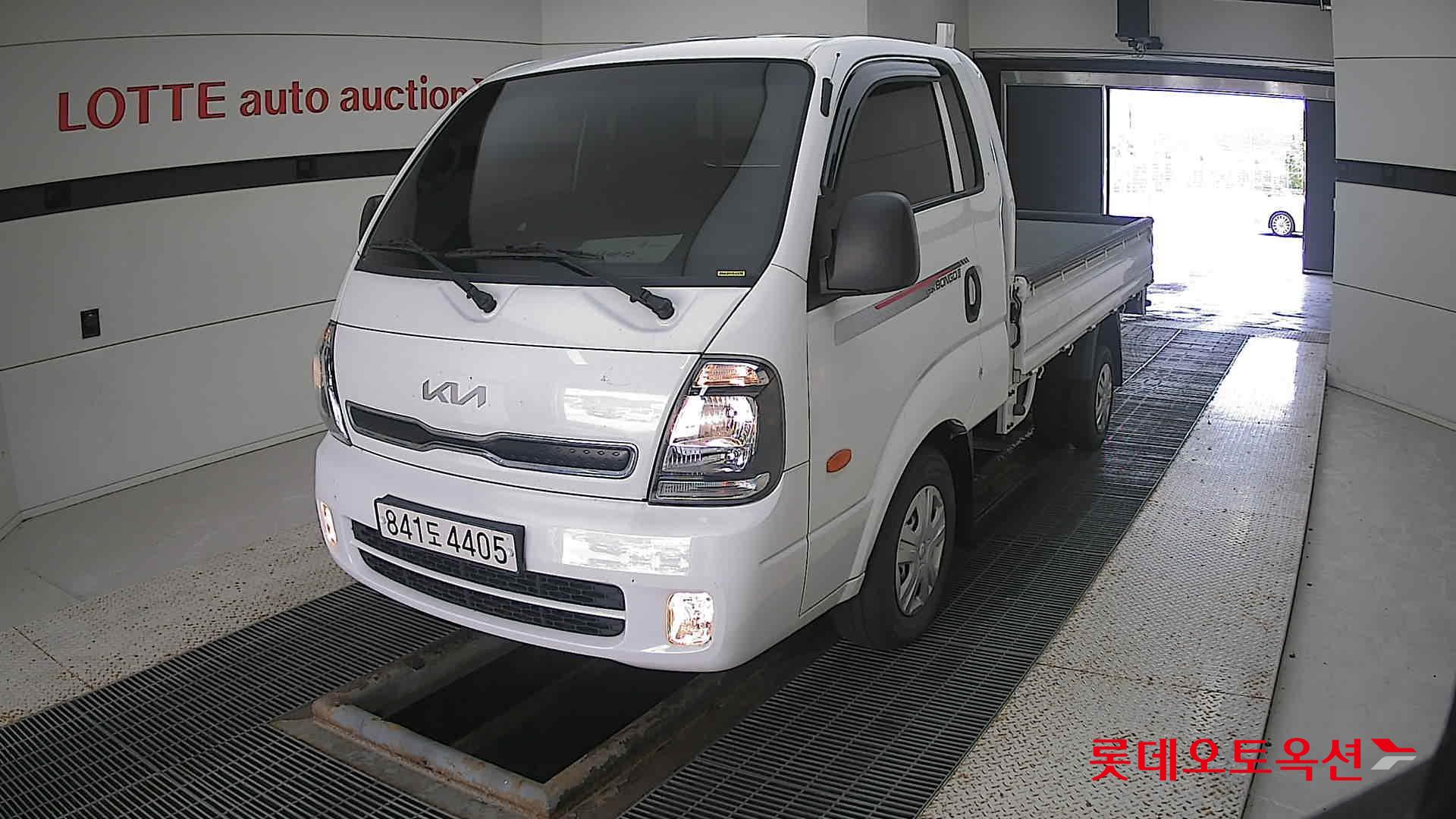 Kia Bongo III 1 ton 2022 Белый из Кореи