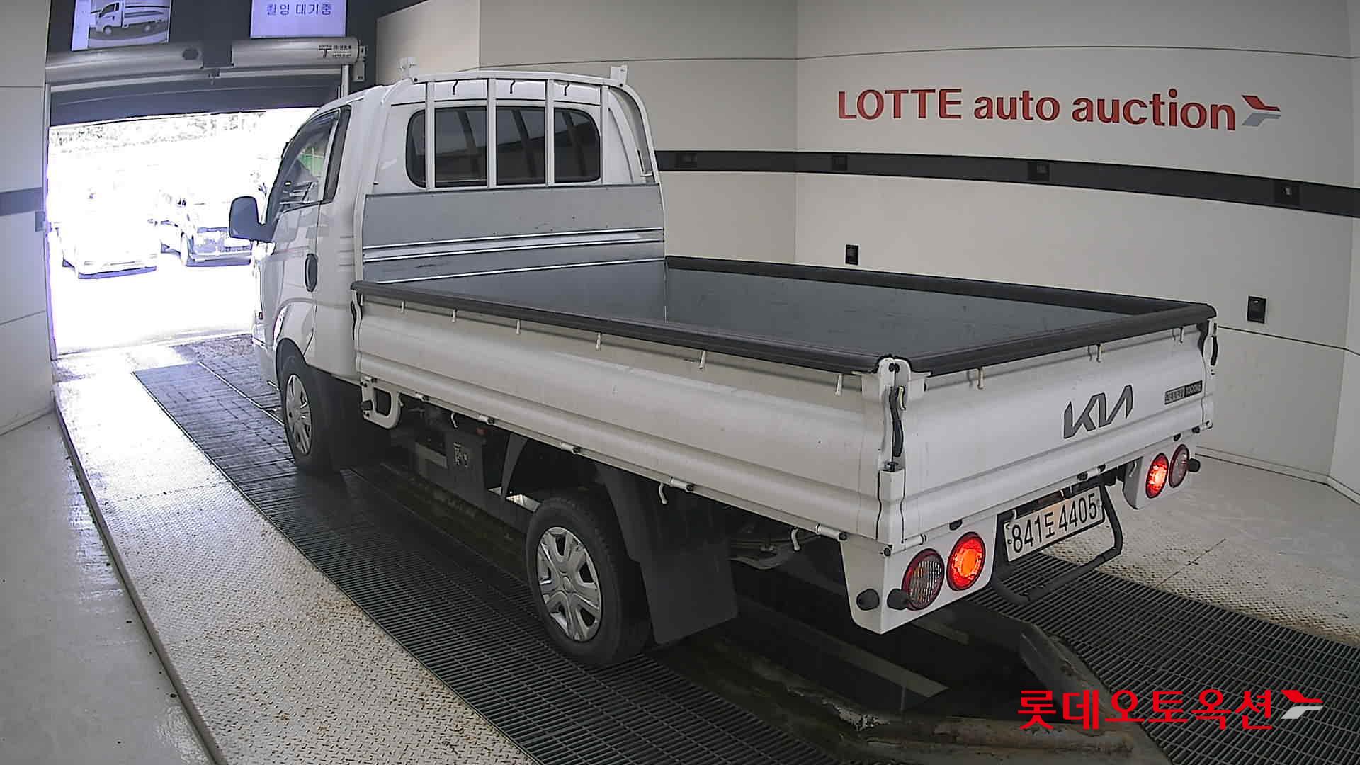 Kia Bongo III 1 ton 2022 Белый из Кореи, фото 6