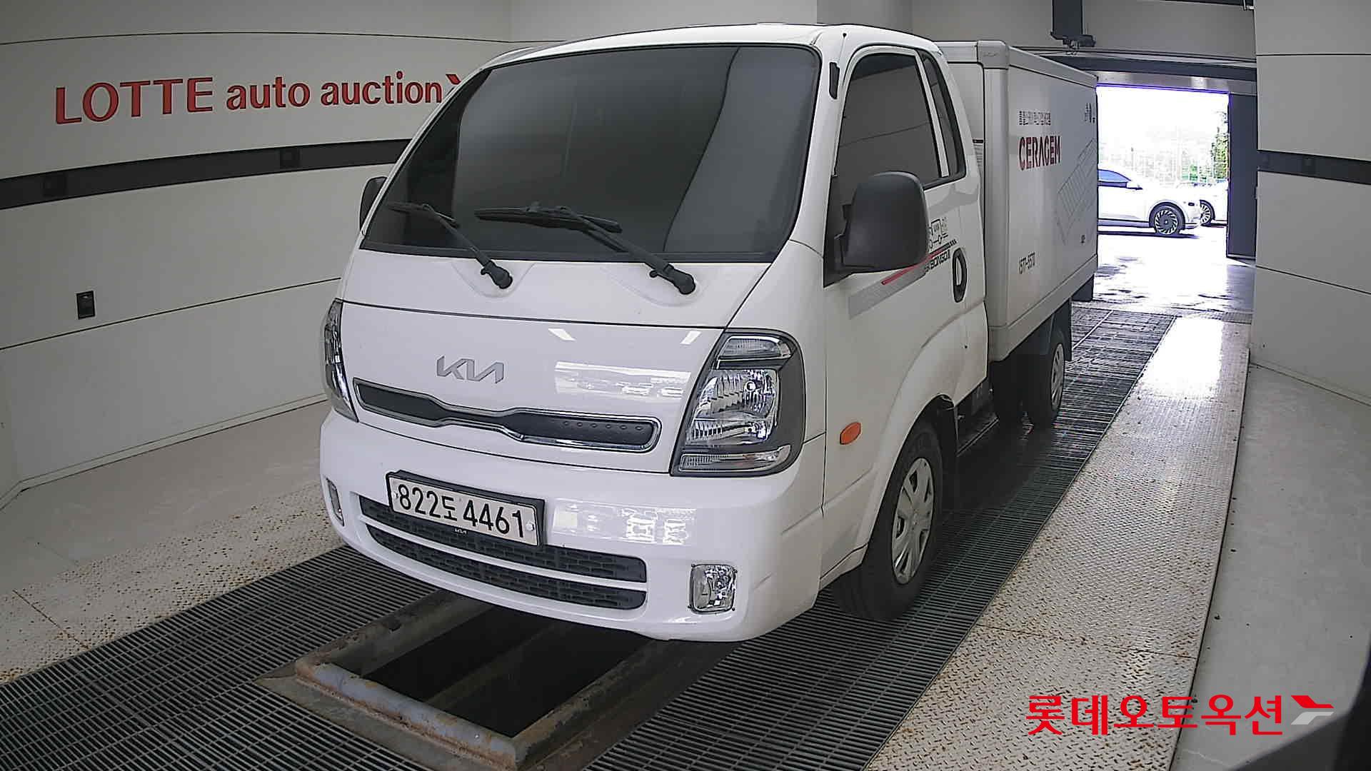 Kia Bongo III Low-profile built-in car 2022 Белый из Кореи