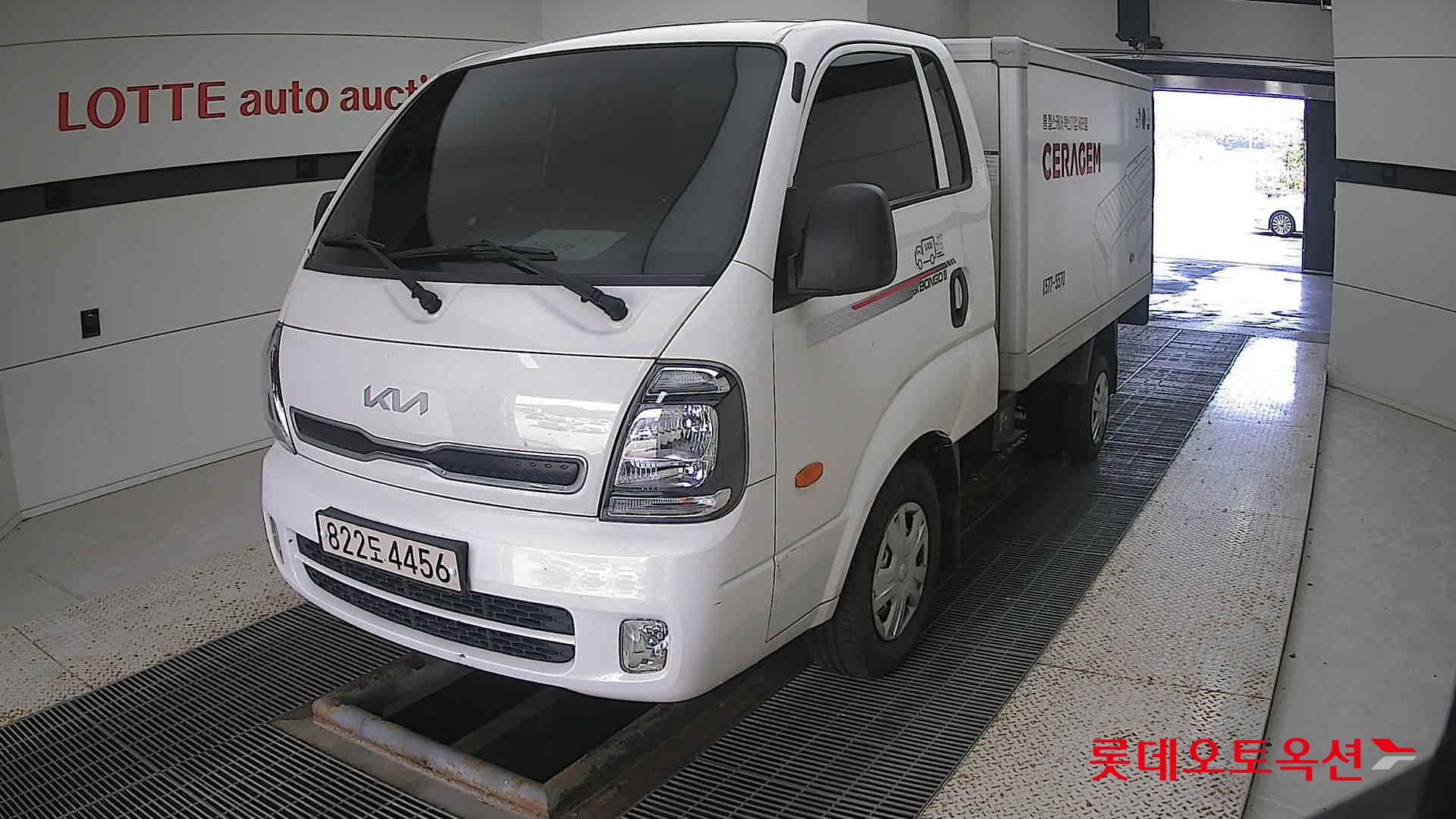 Kia Bongo III Low-profile built-in car 2022 Белый из Кореи