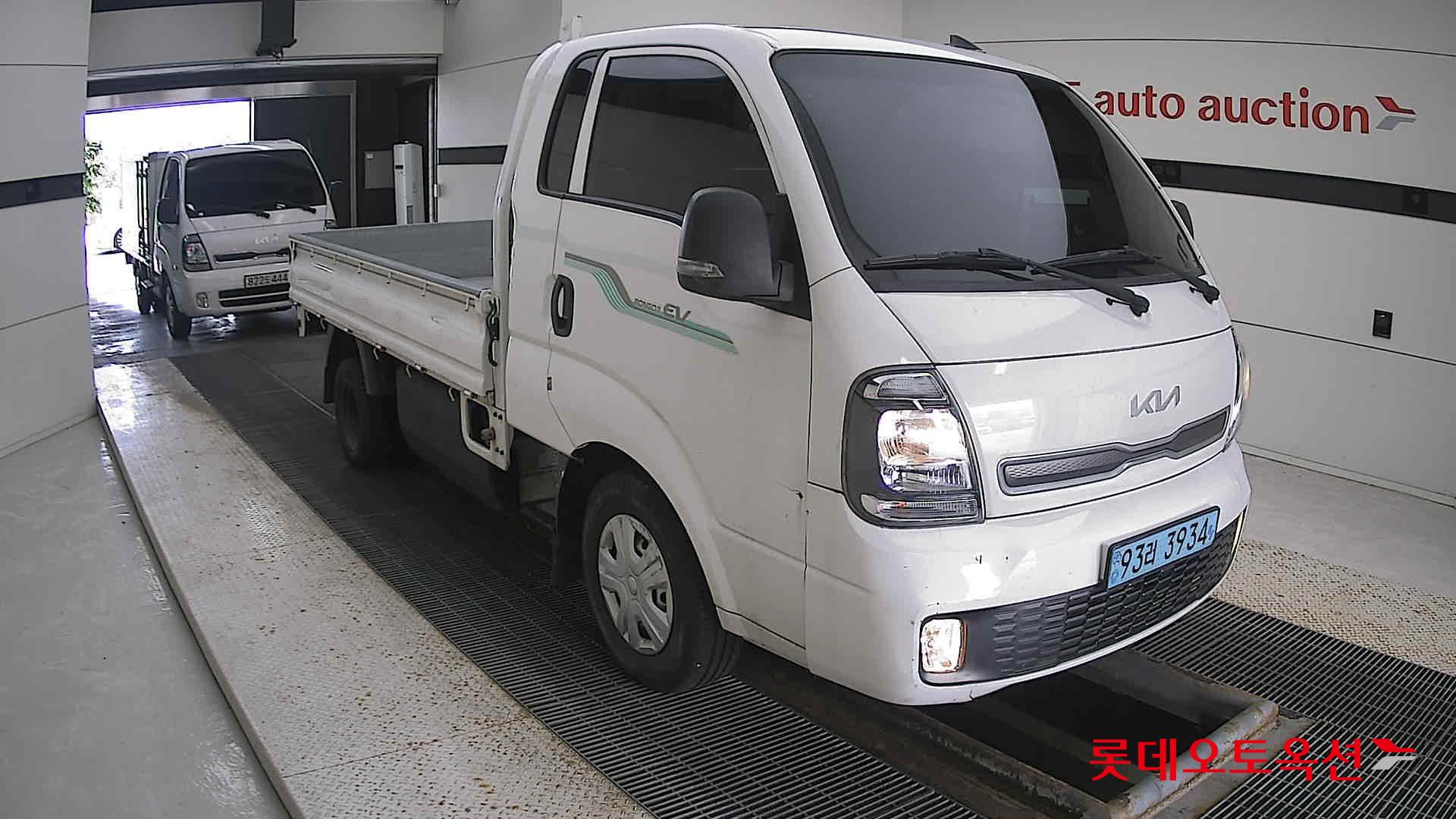 Kia Bongo III 1 ton EV 2022 Белый из Кореи, фото 2