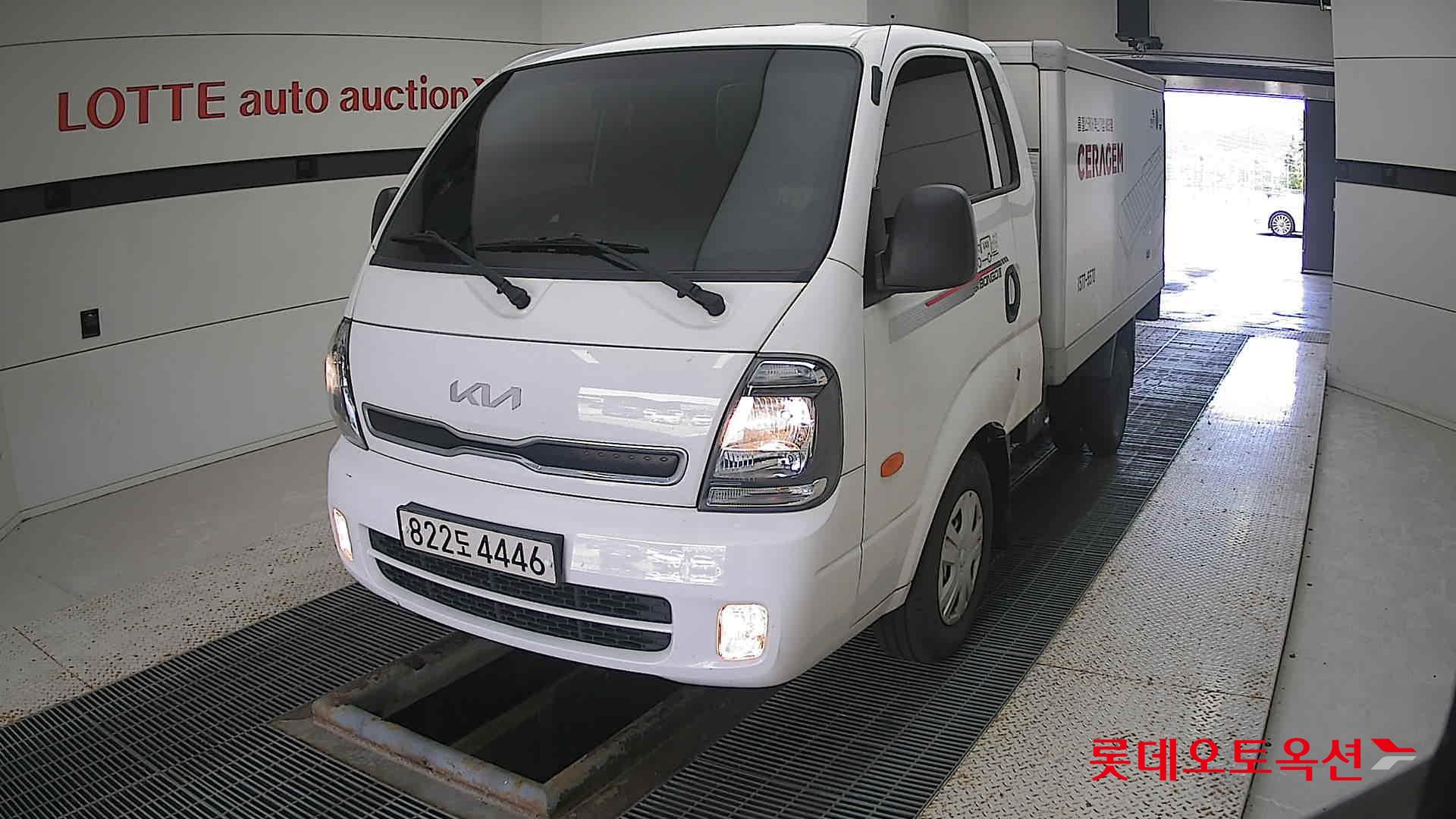 Kia Bongo III Low-profile built-in car 2022 Белый из Кореи